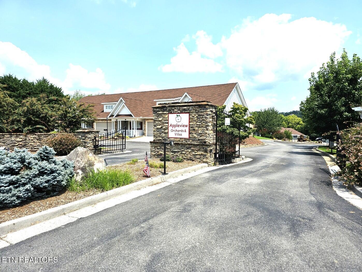 523 Orchard Valley Way Sevierville TN 37862