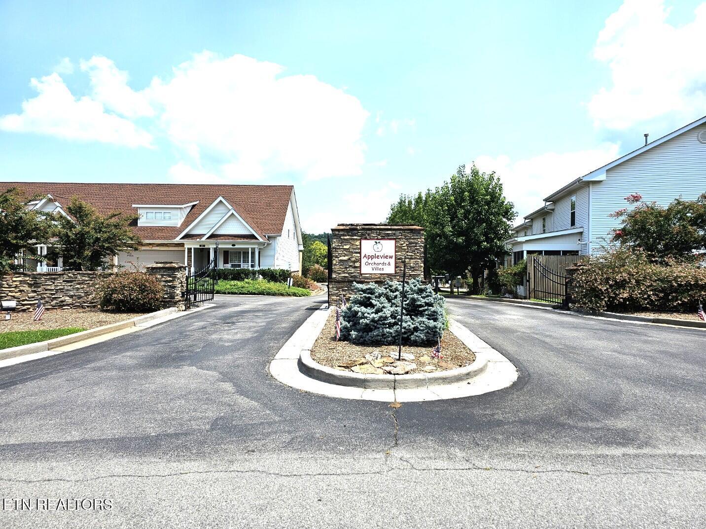 523 Orchard Valley Way Sevierville TN 37862