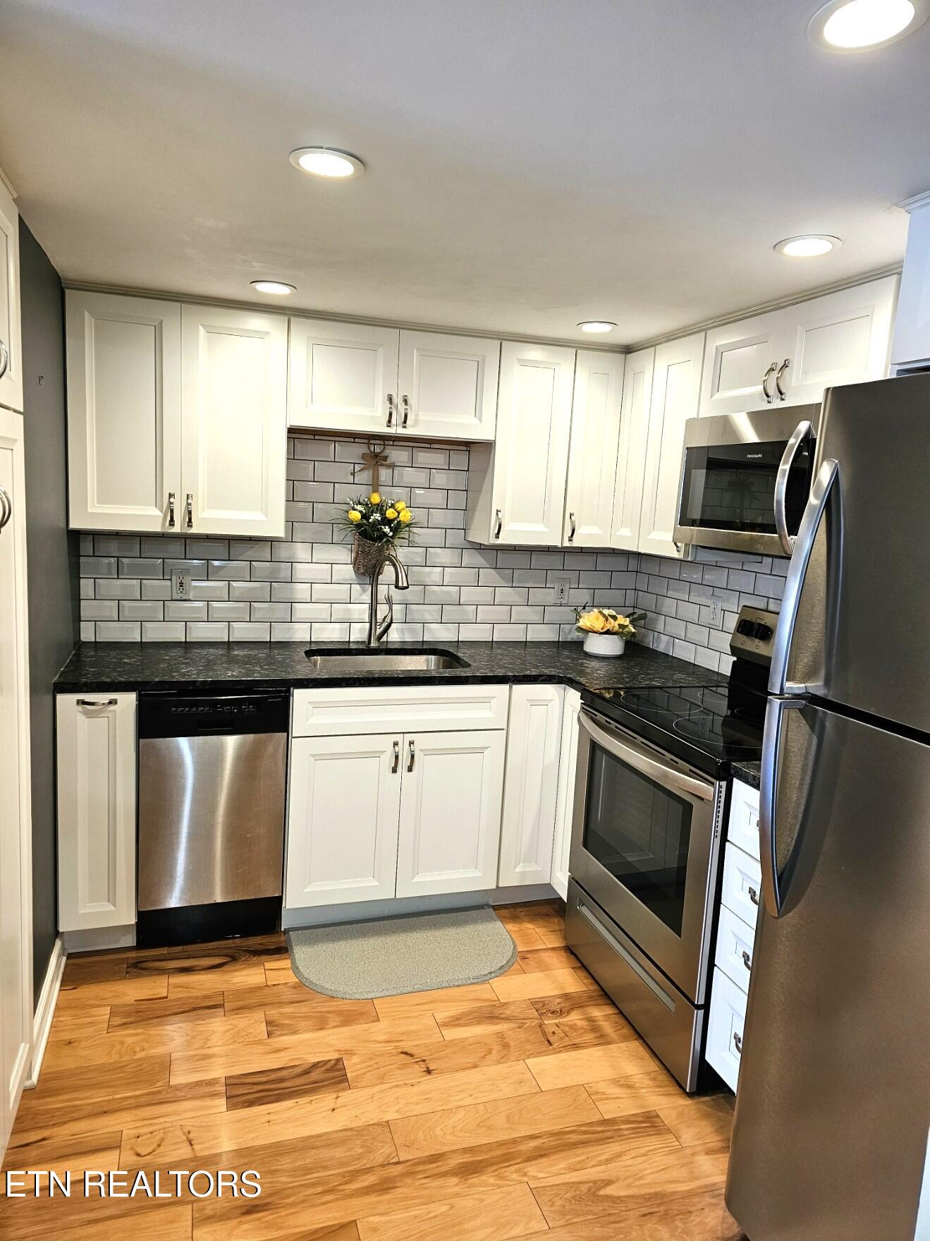 523 Orchard Valley Way Sevierville TN 37862