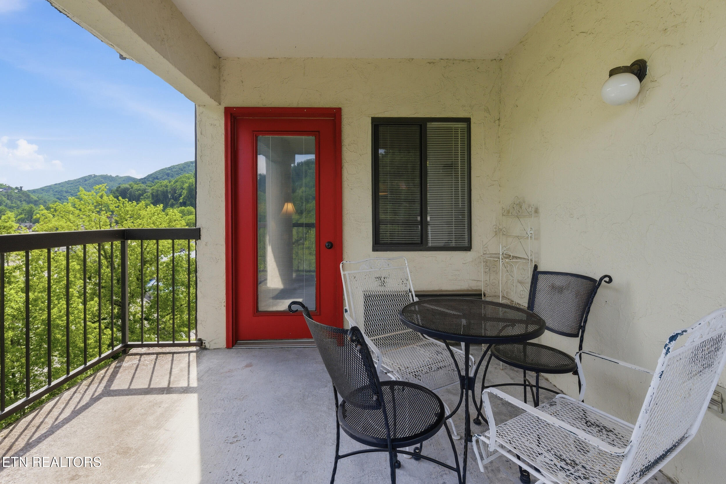 102 Baskins Creek Bypass Gatlinburg TN 37738