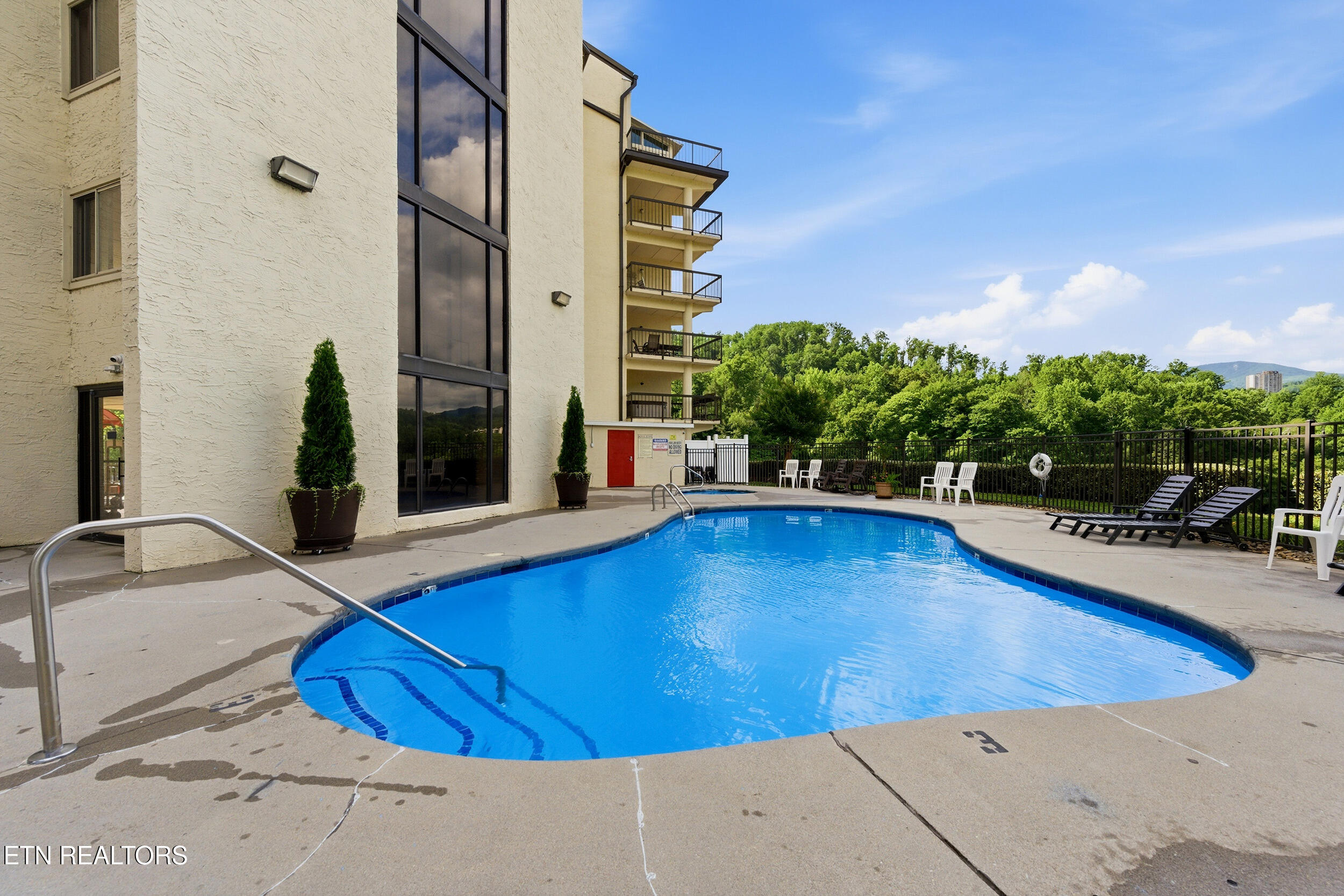 102 Baskins Creek Bypass Gatlinburg TN 37738