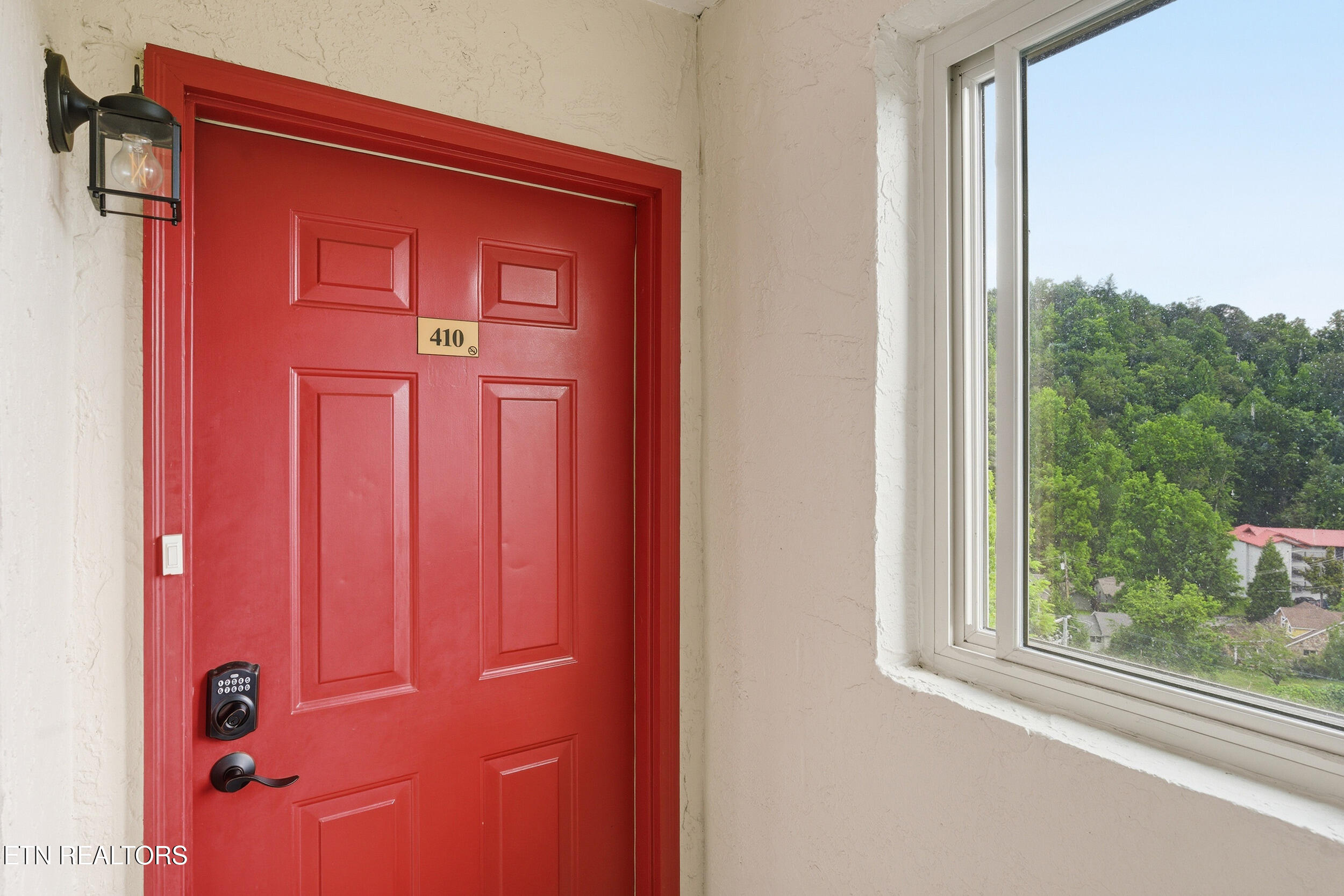 102 Baskins Creek Bypass Gatlinburg TN 37738