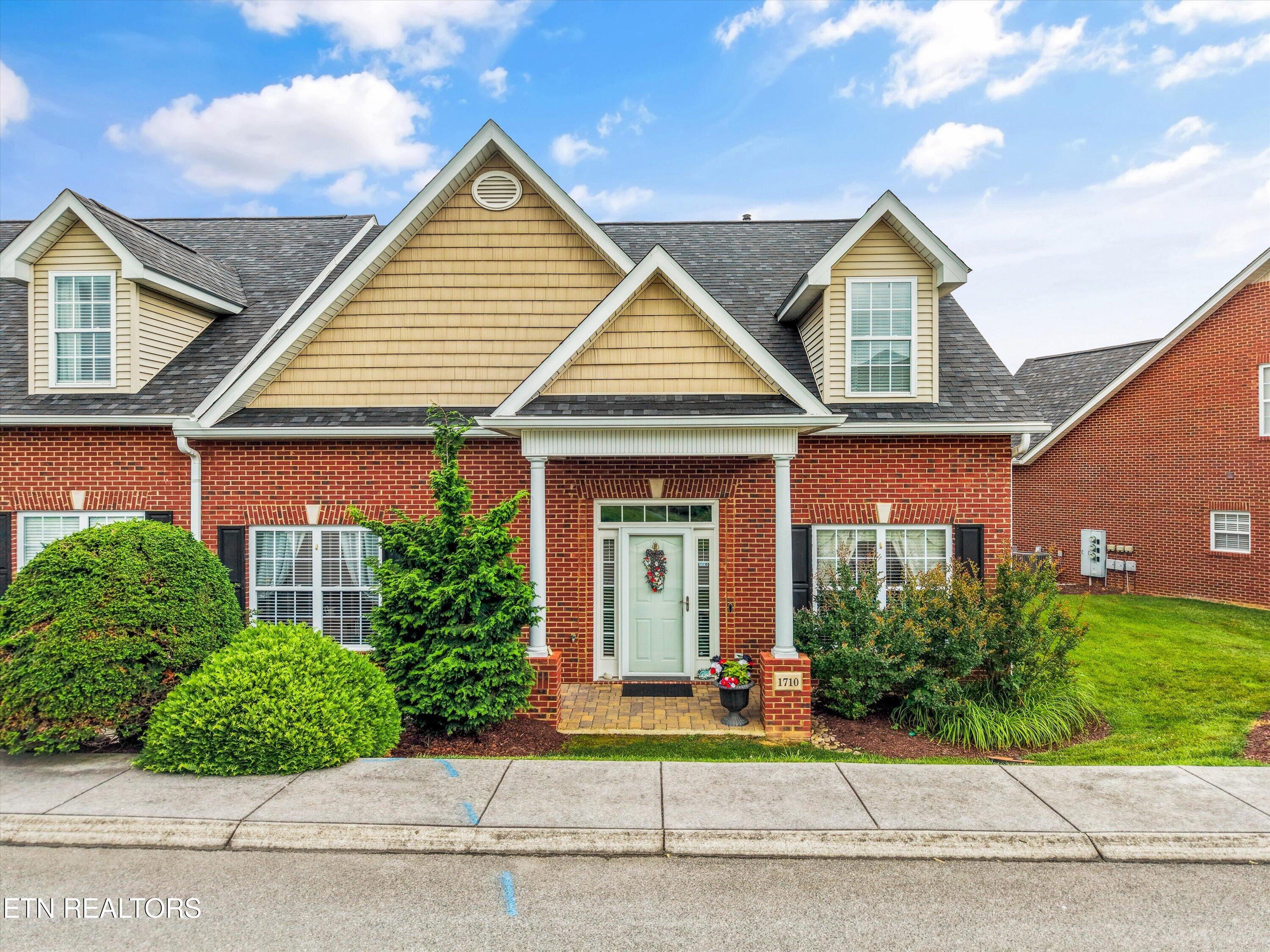 1710 Wisteria View Way Knoxville TN 37914