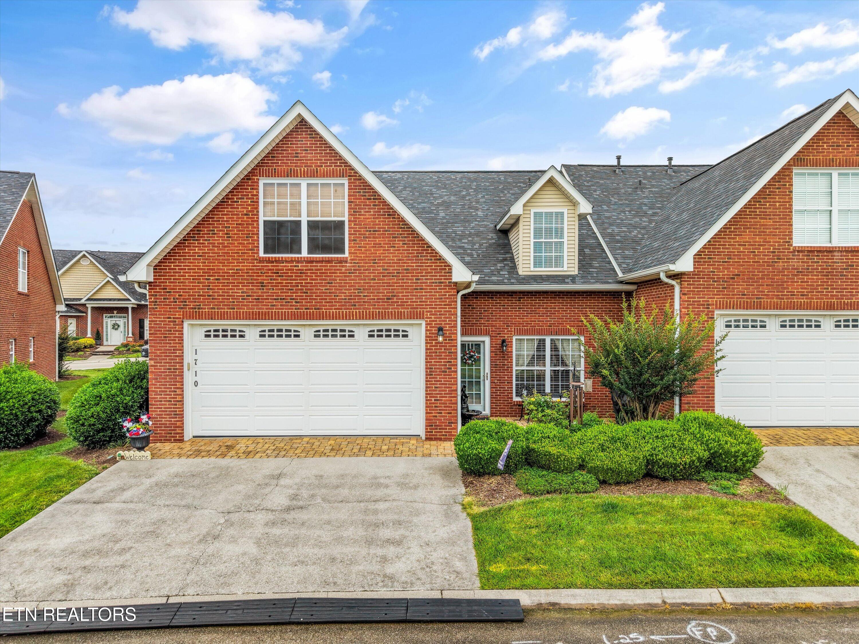 1710 Wisteria View Way Knoxville TN 37914