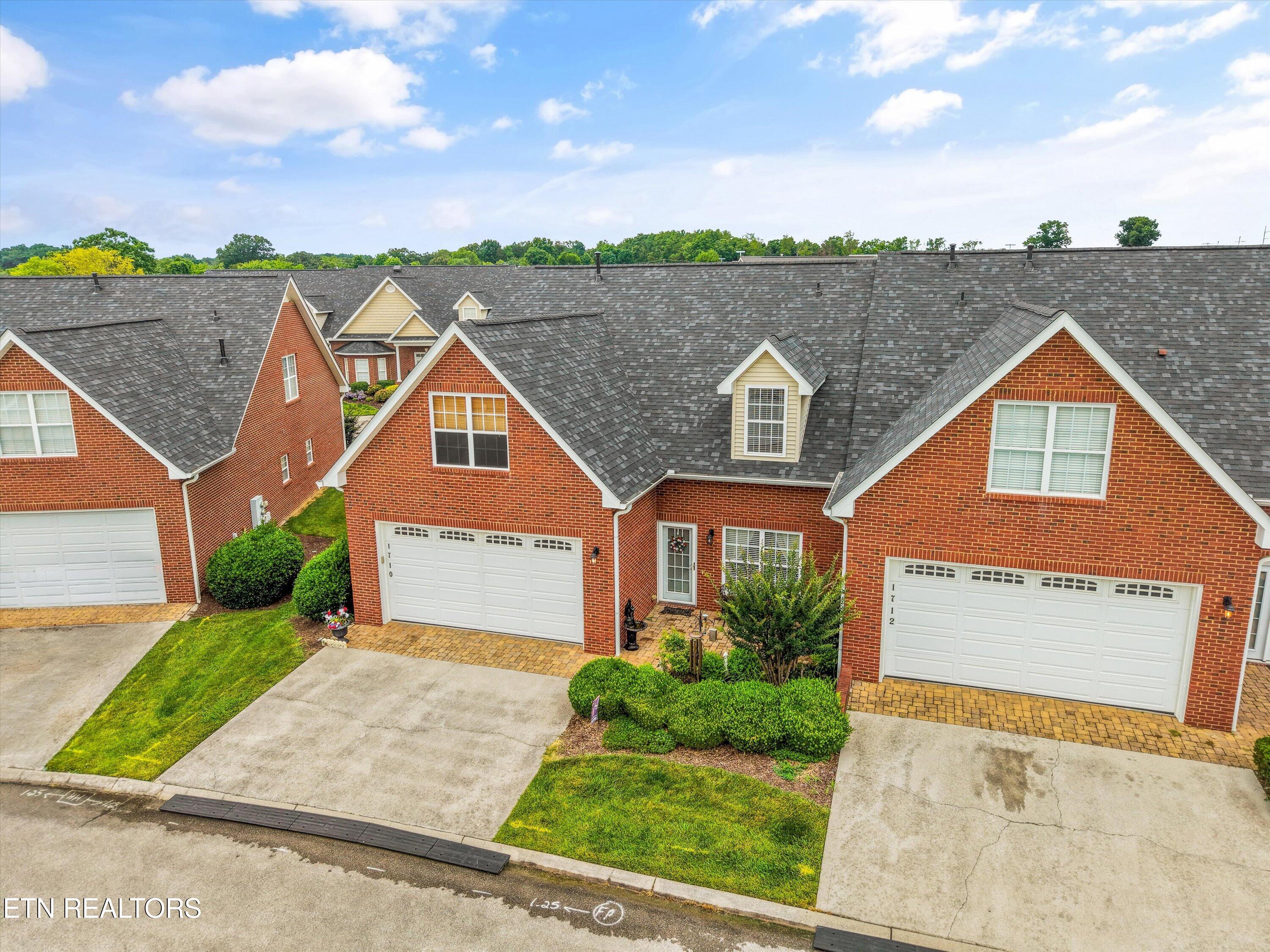 1710 Wisteria View Way Knoxville TN 37914