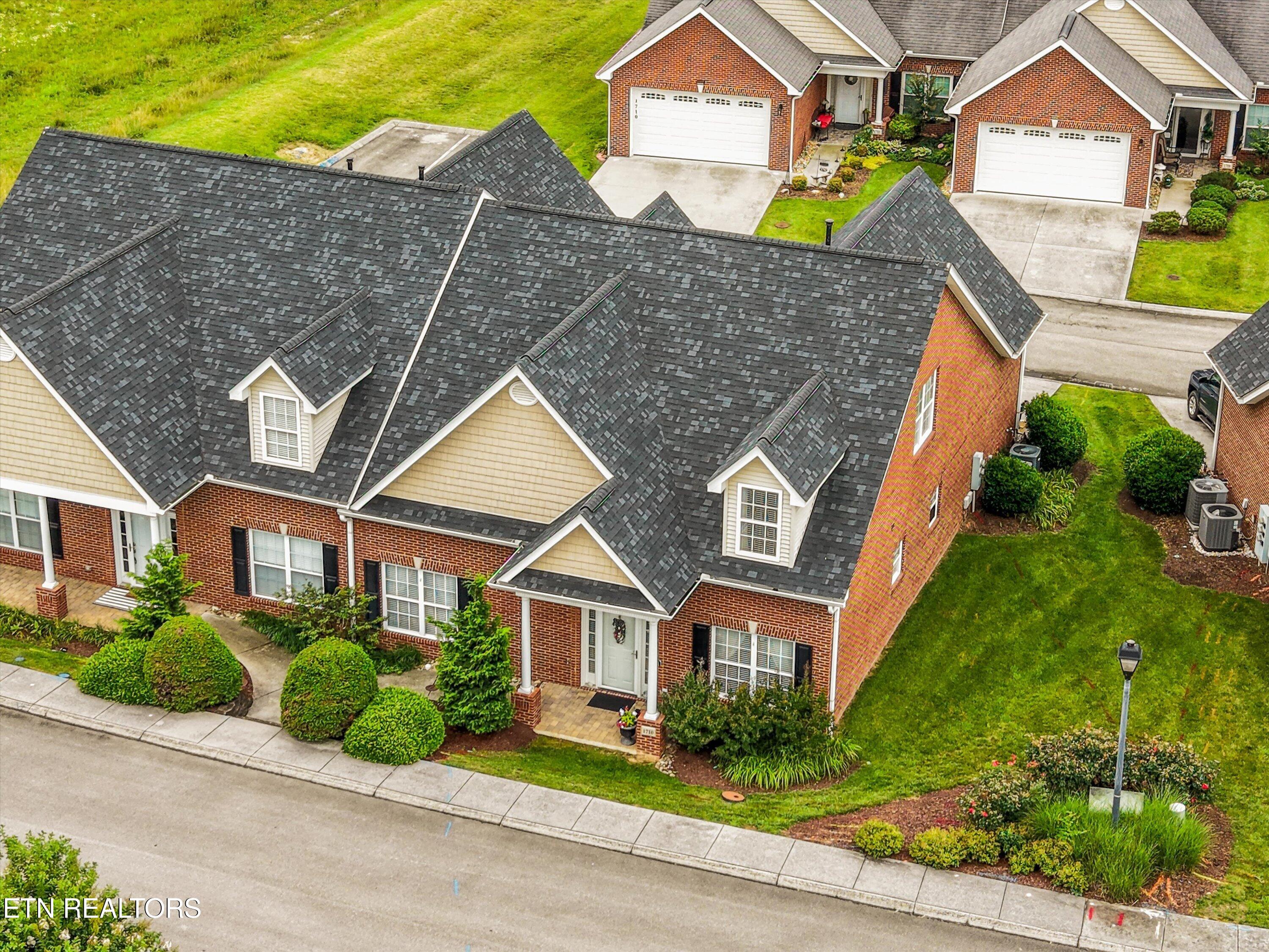1710 Wisteria View Way Knoxville TN 37914