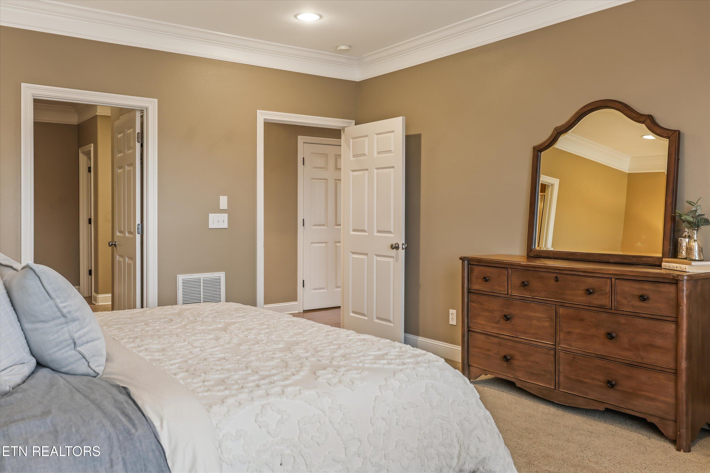 225 Waterford Circle Lenoir City TN 37772