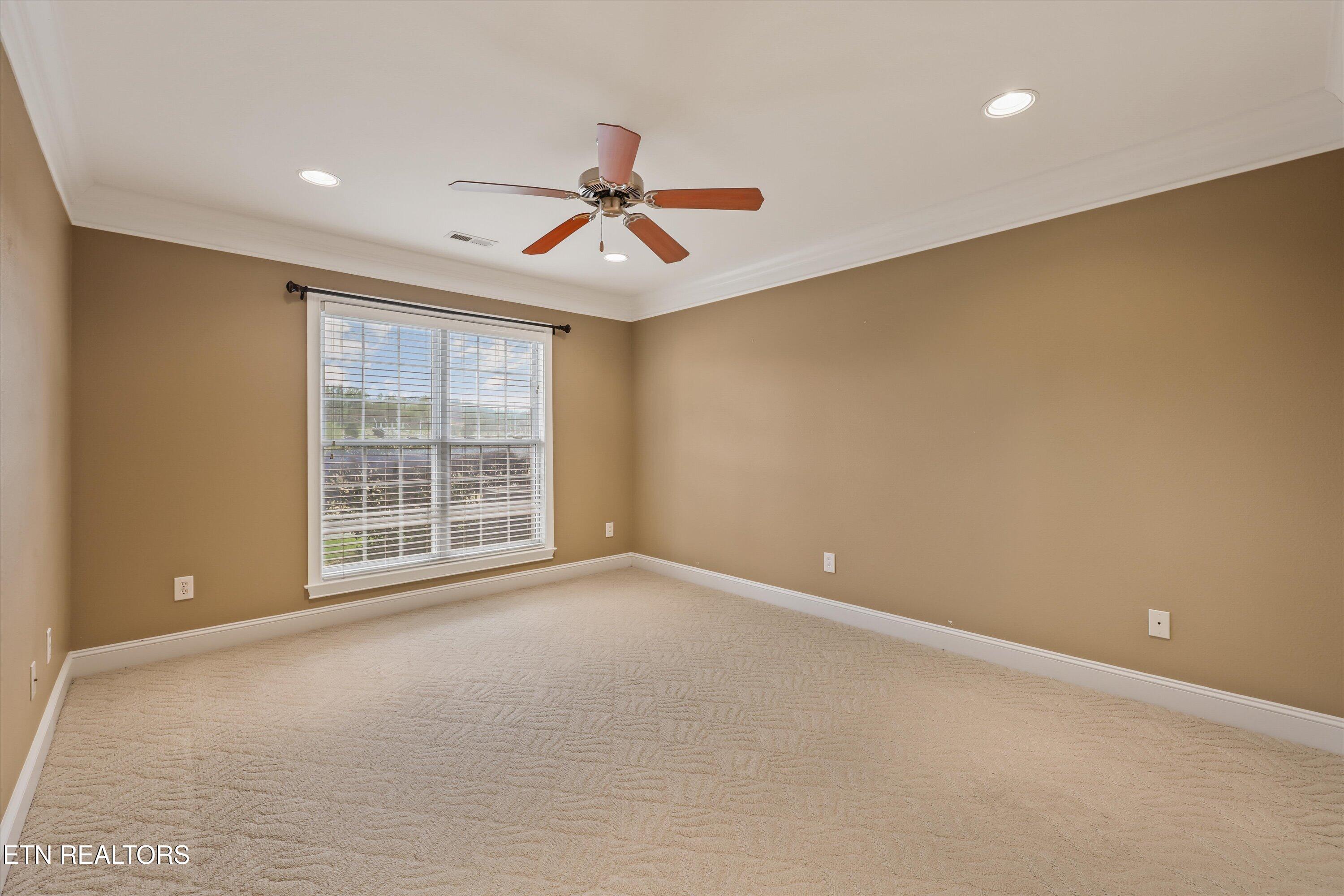 225 Waterford Circle Lenoir City TN 37772