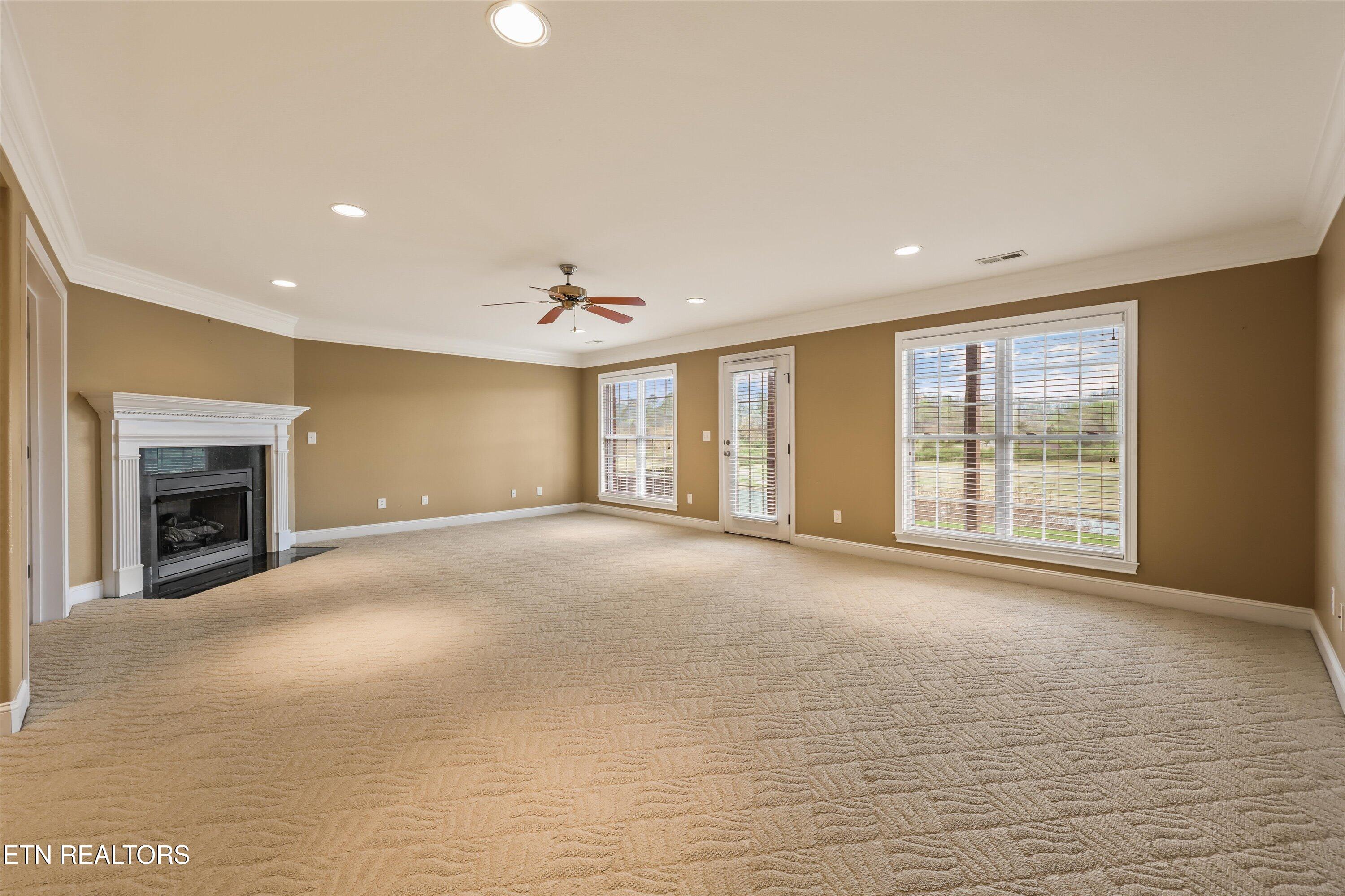 225 Waterford Circle Lenoir City TN 37772