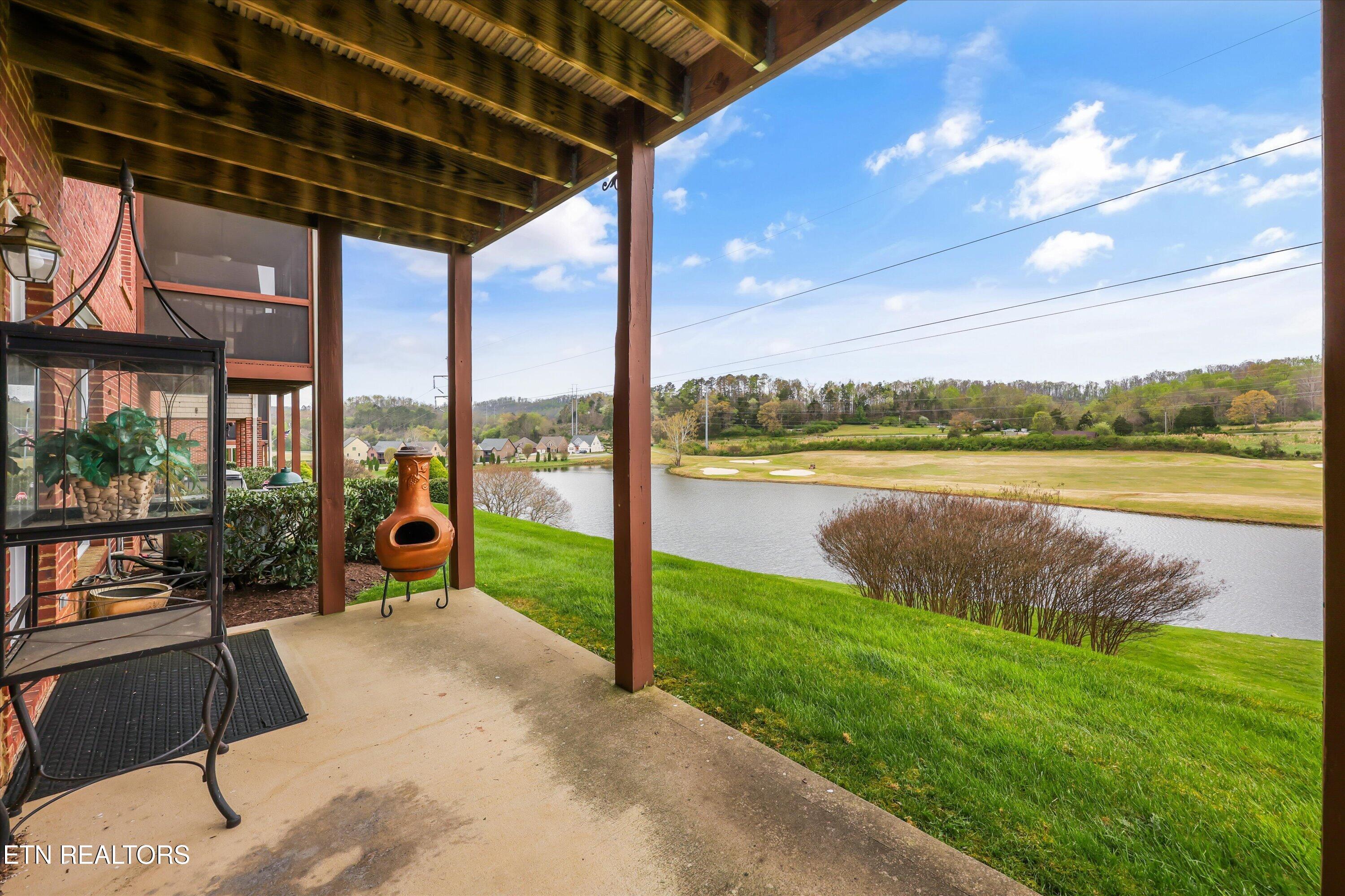 225 Waterford Circle Lenoir City TN 37772