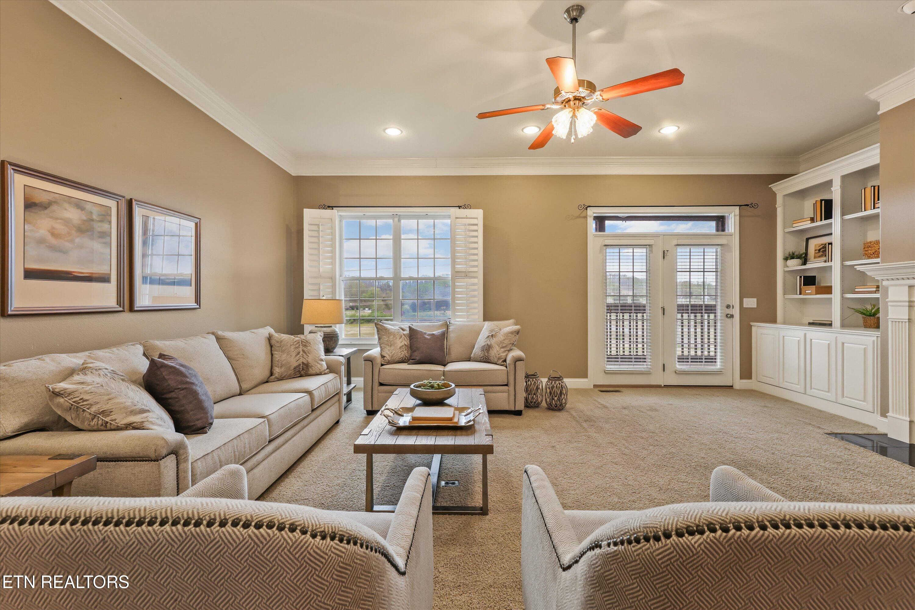 225 Waterford Circle Lenoir City TN 37772