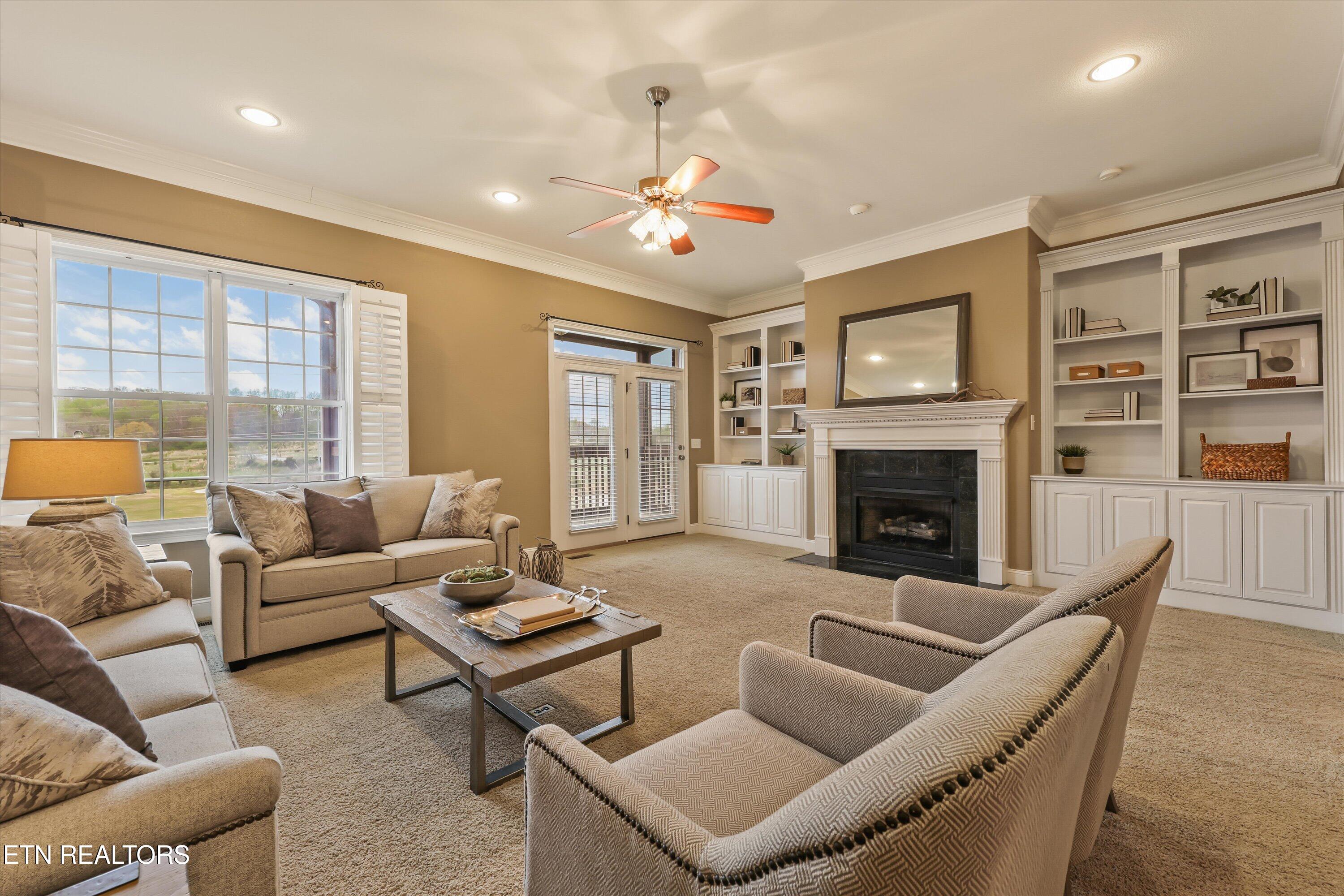 225 Waterford Circle Lenoir City TN 37772