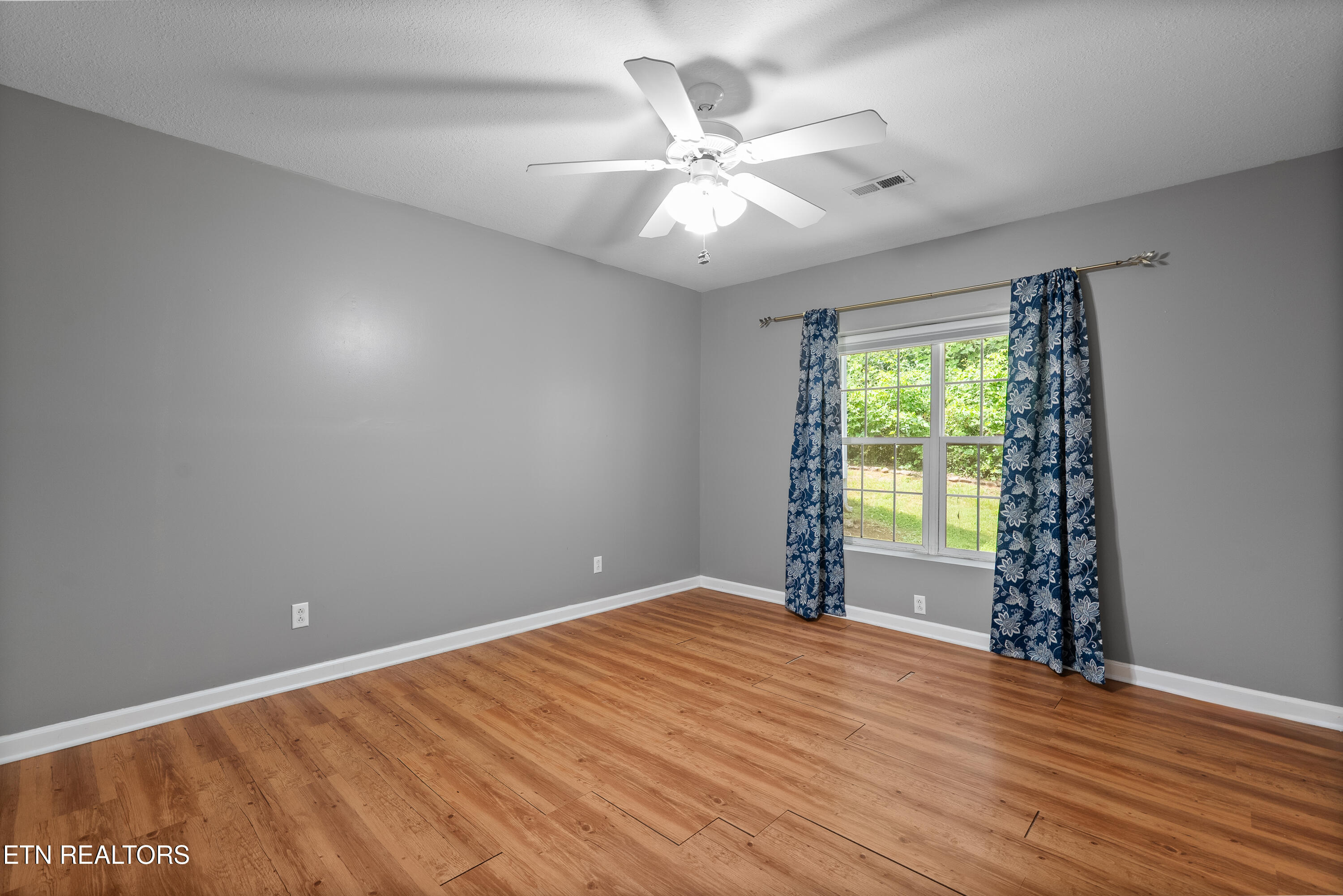 80 Pear Tree Lane Loudon TN 37774
