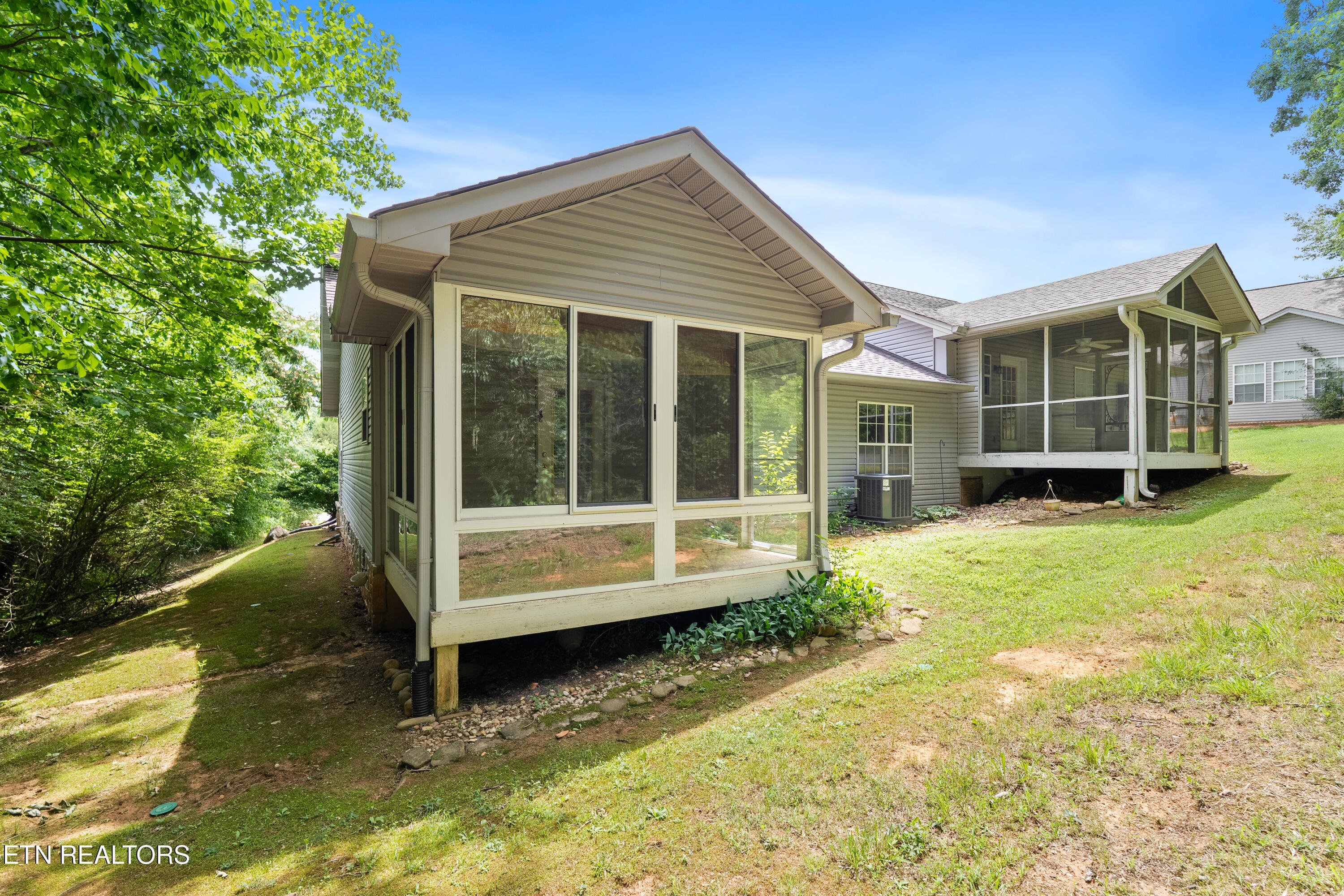 80 Pear Tree Lane Loudon TN 37774
