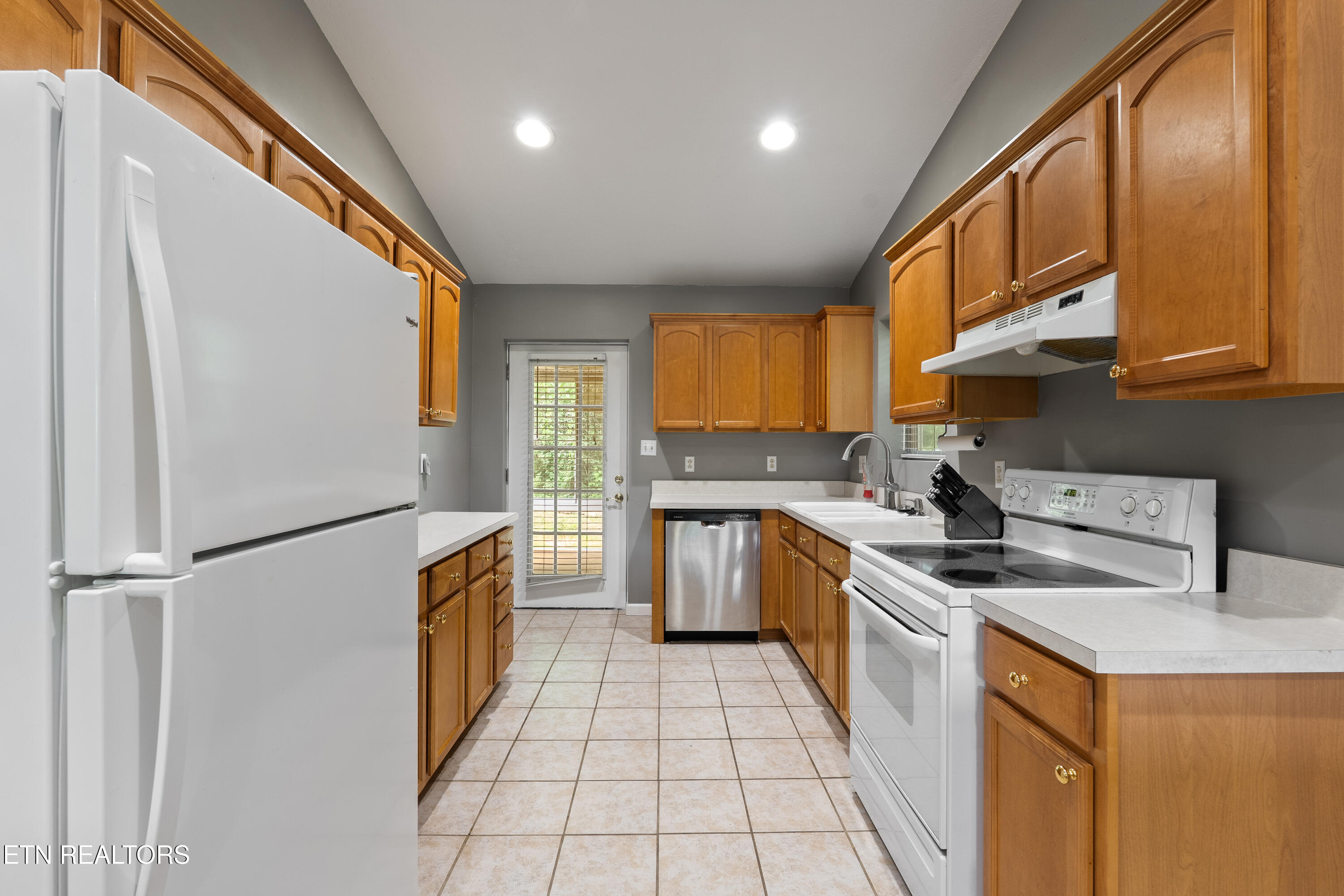 80 Pear Tree Lane Loudon TN 37774
