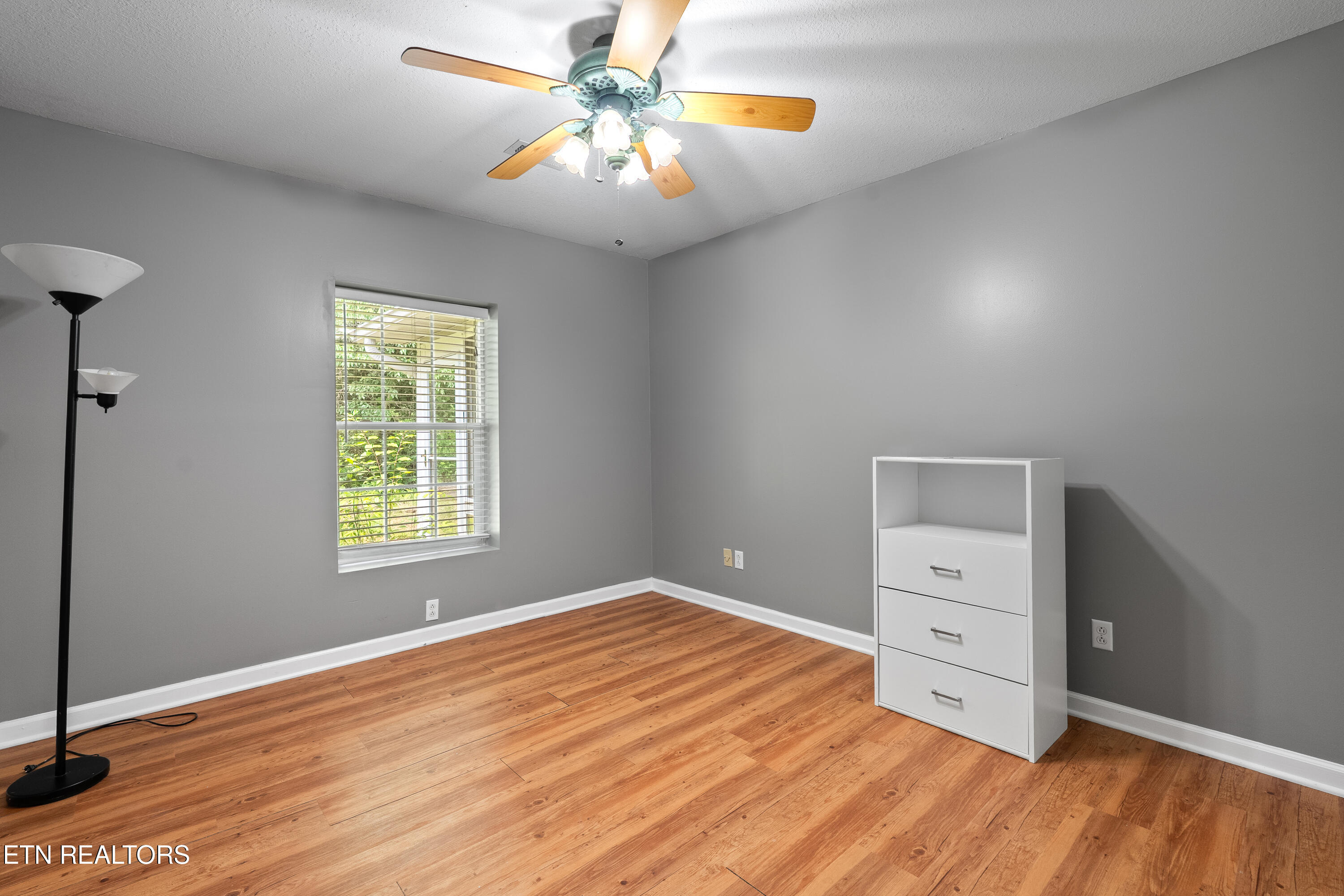 80 Pear Tree Lane Loudon TN 37774