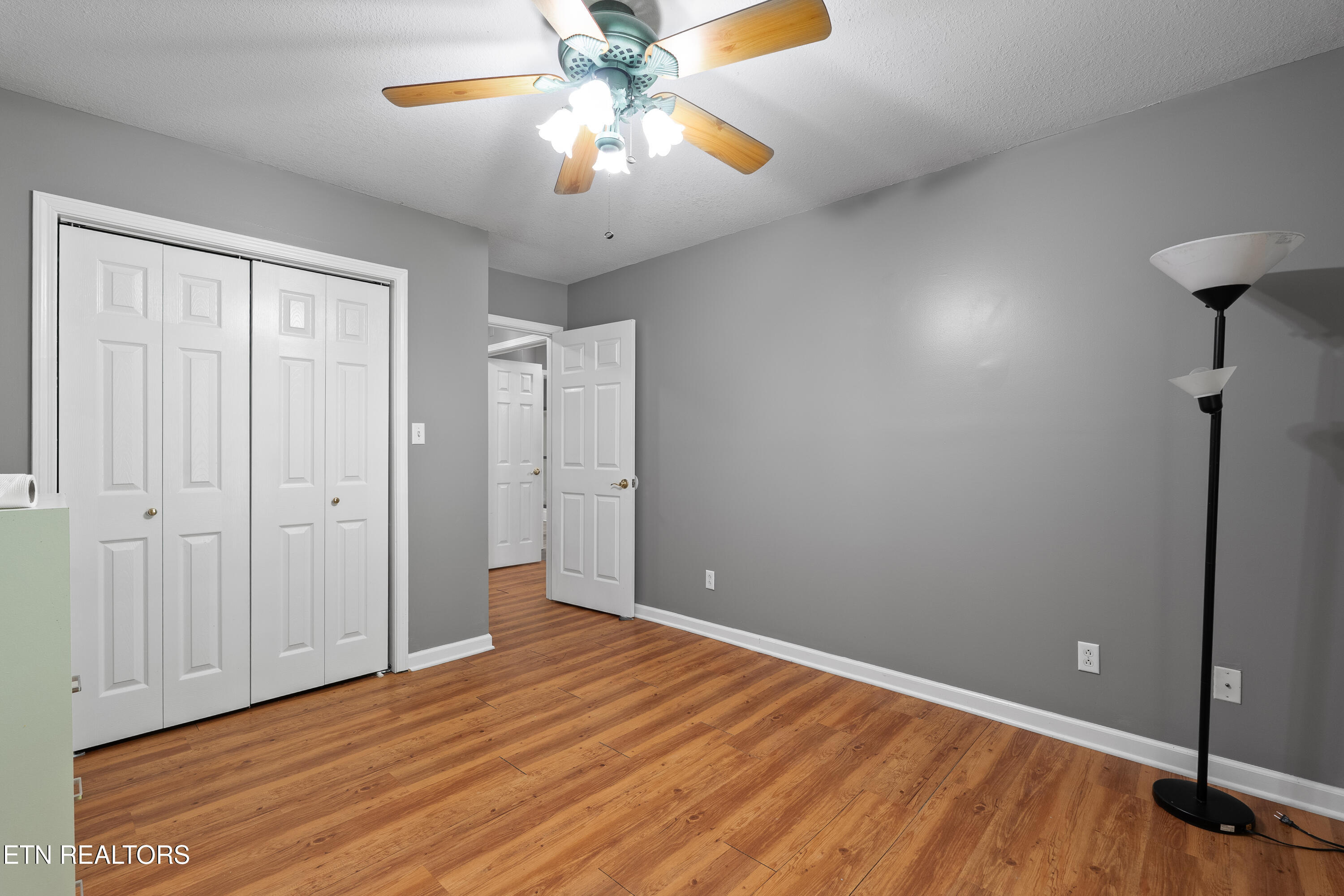 80 Pear Tree Lane Loudon TN 37774