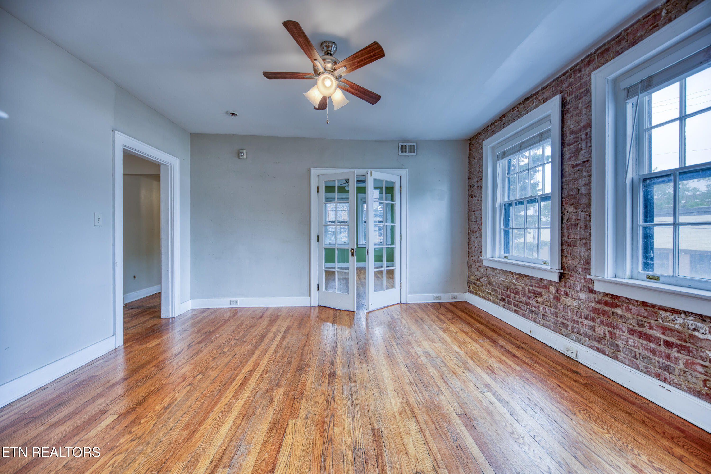 201 W 5th Avenue Knoxville TN 37917