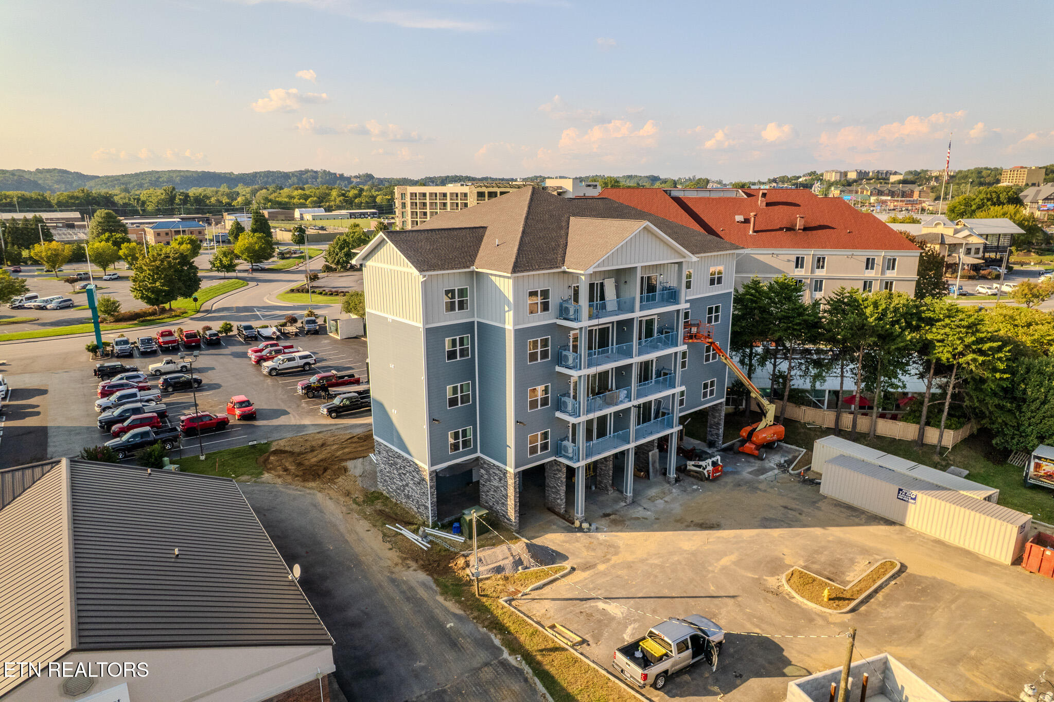 129 Sugarfoot Way Pigeon Forge TN 37863