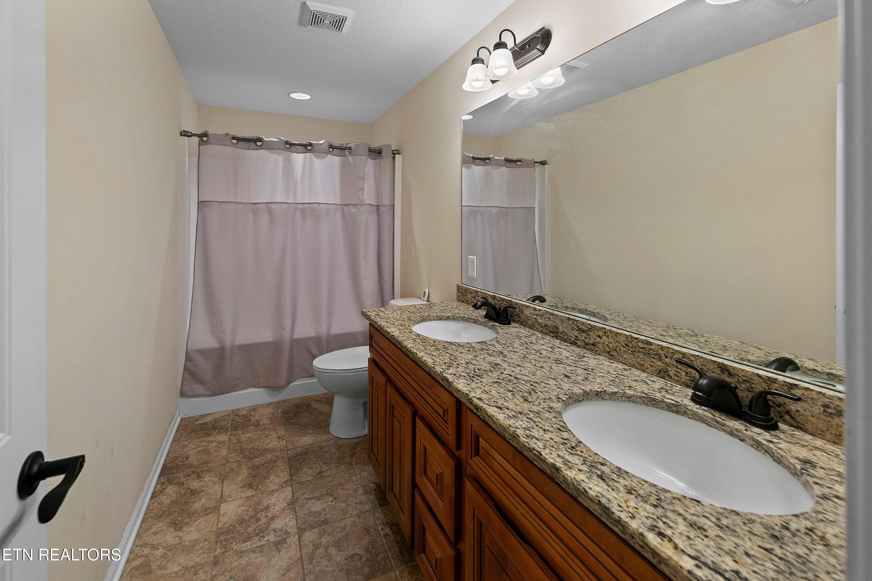 8207 Tumbled Stone Way Knoxville TN 37931