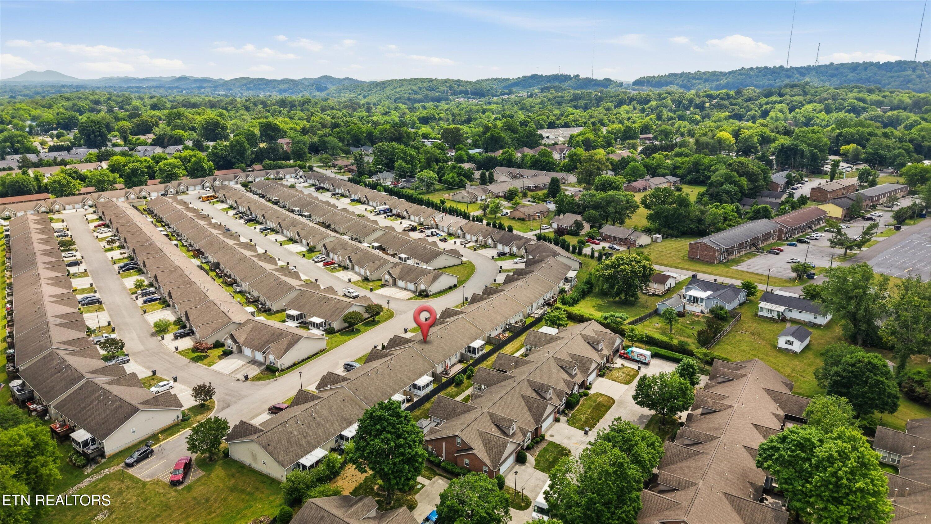 611 High Point Way Knoxville TN 37912