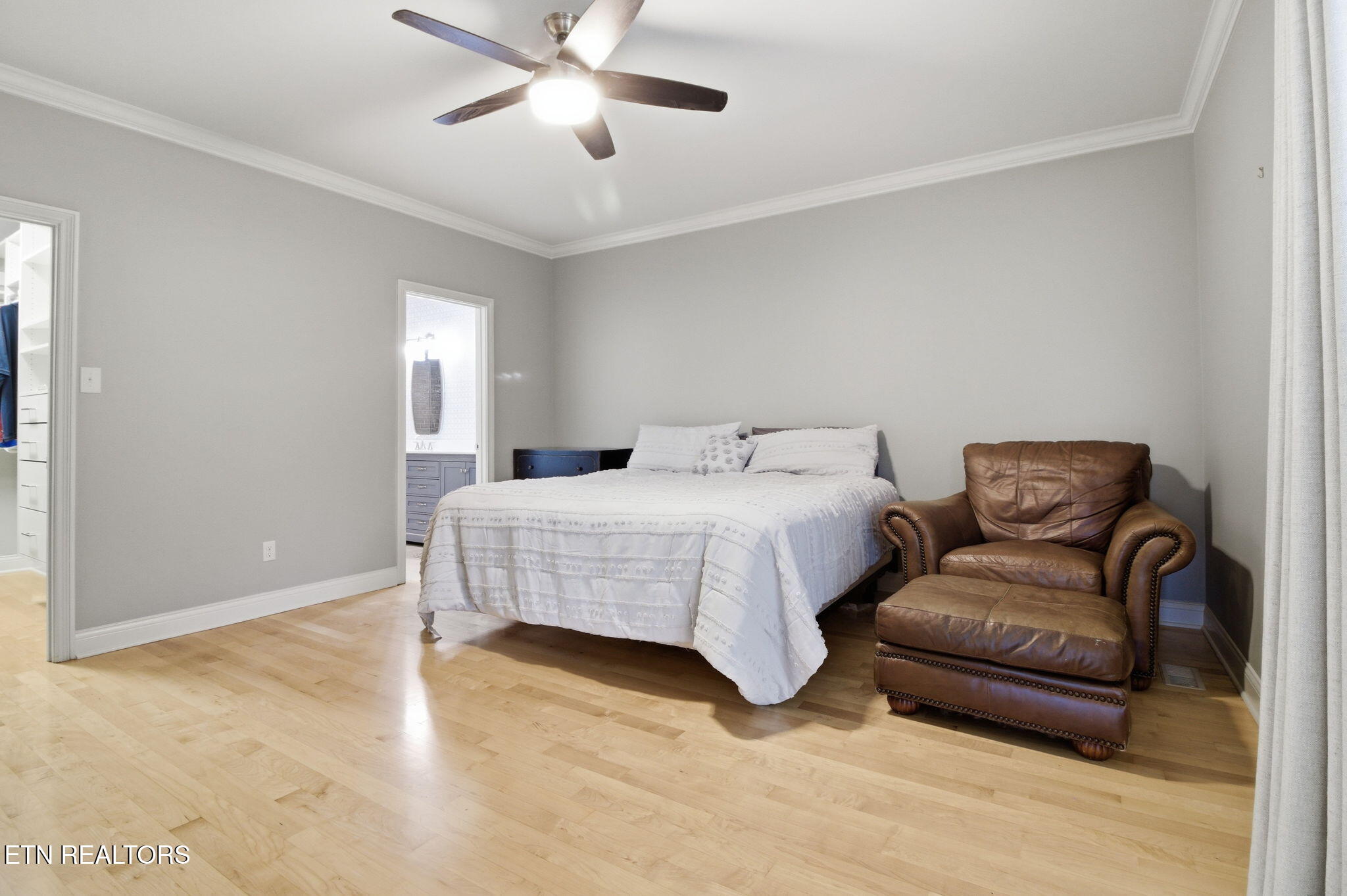 1026 Spy Glass Way Knoxville TN 37922