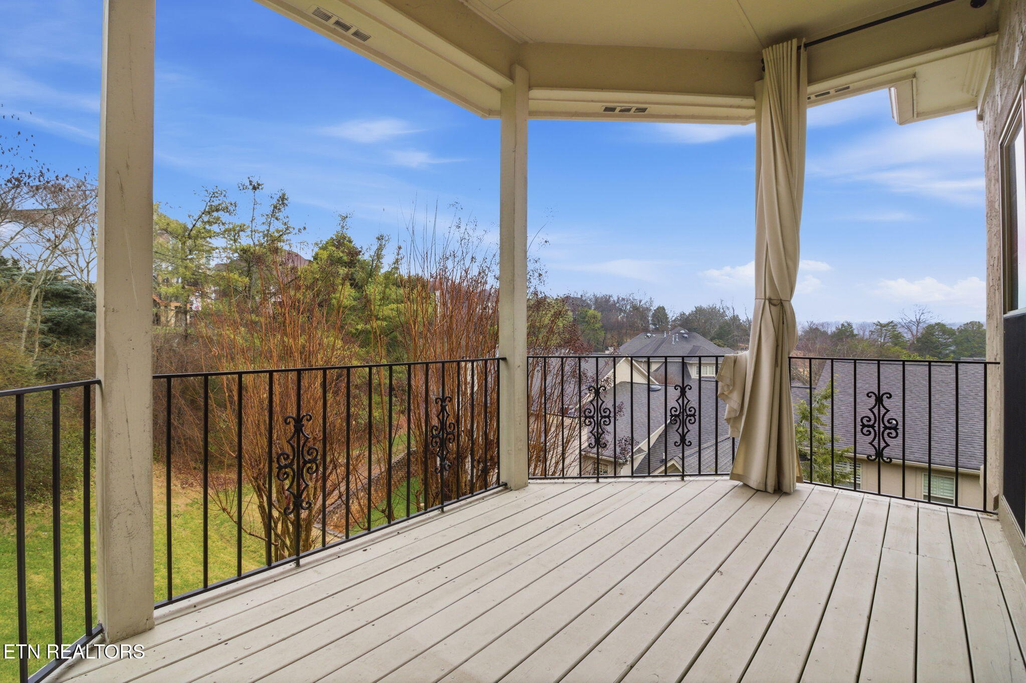1026 Spy Glass Way Knoxville TN 37922