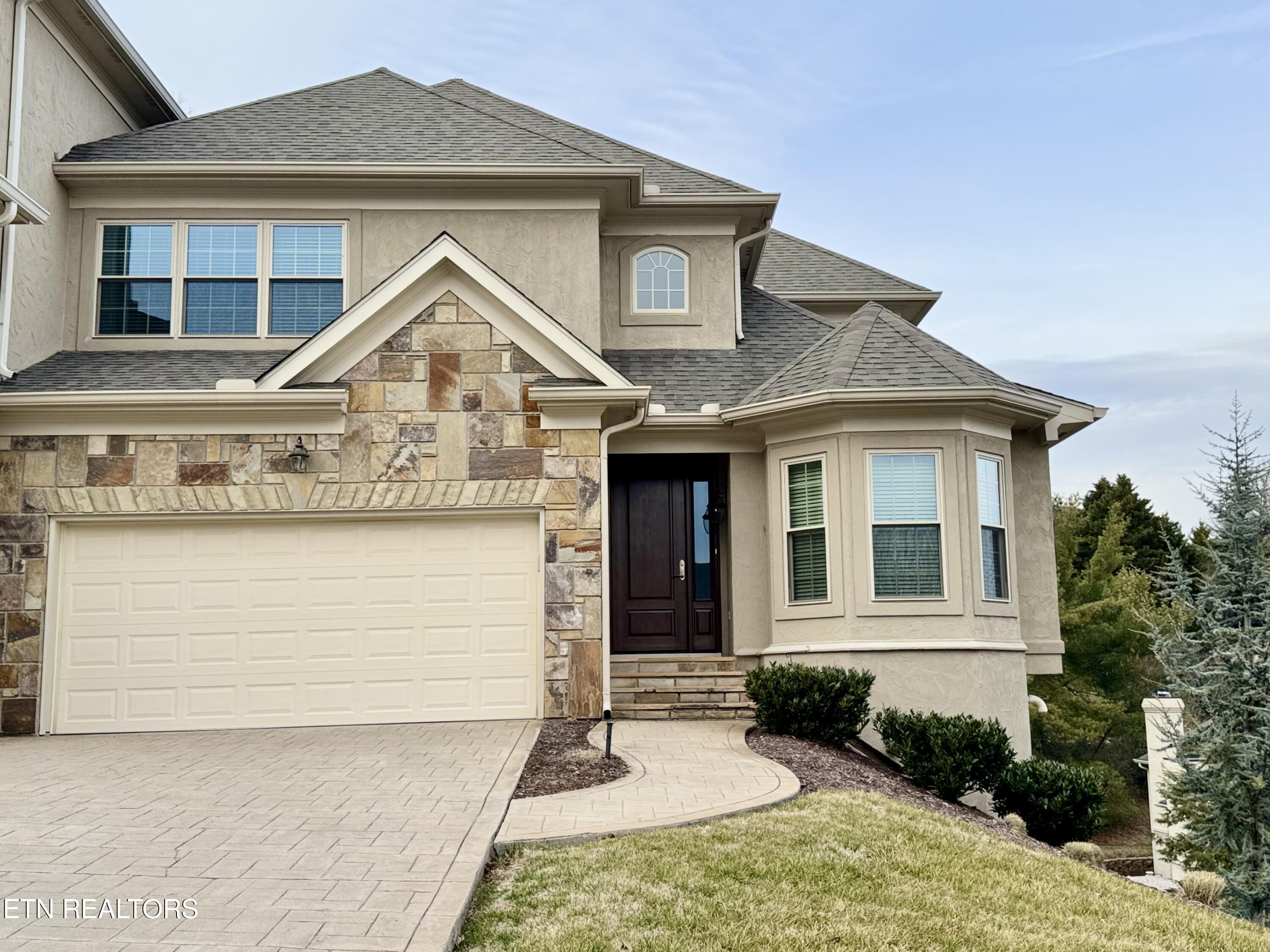1026 Spy Glass Way Knoxville TN 37922