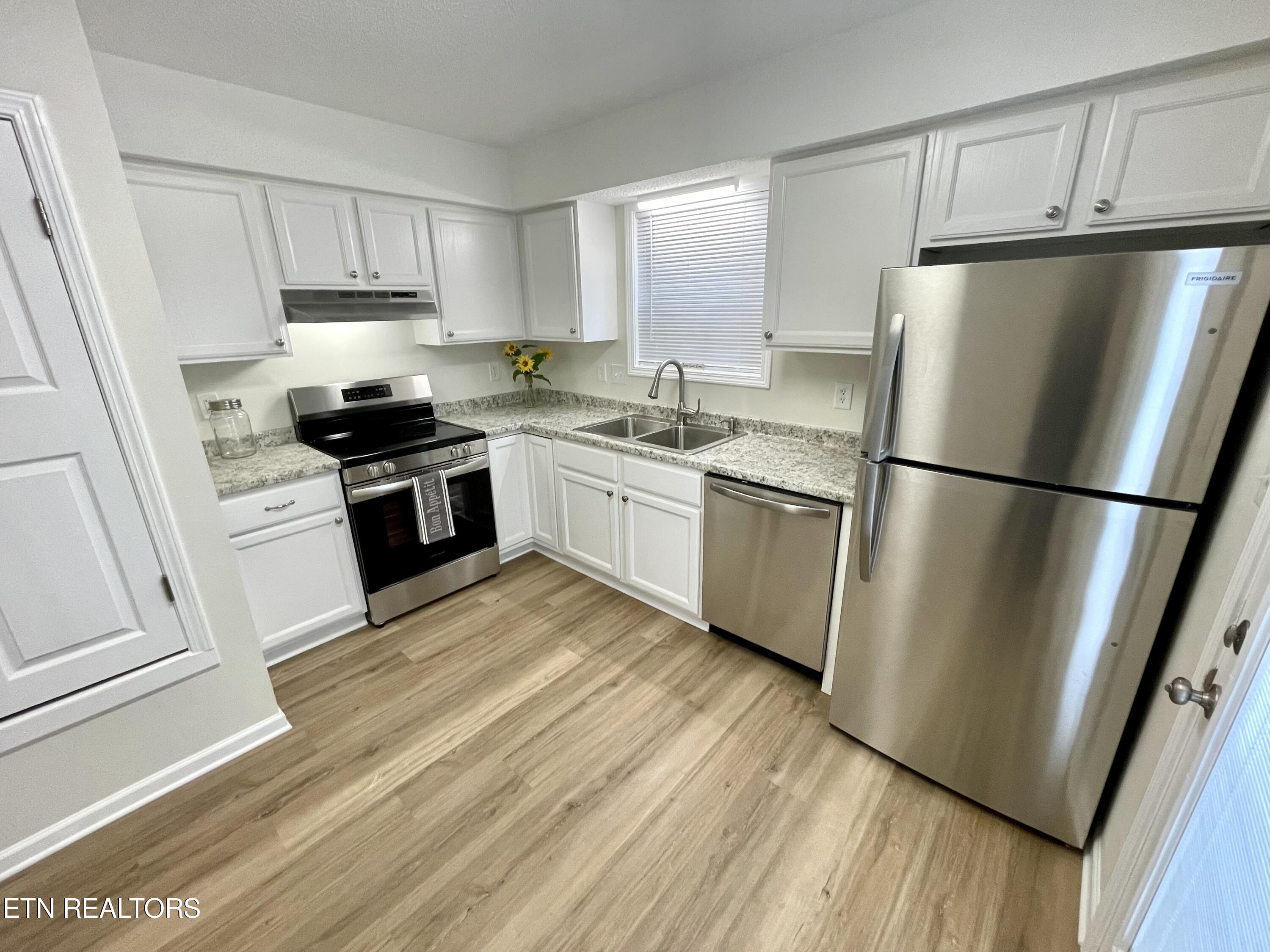 3212 Quiet Way Knoxville TN 37918