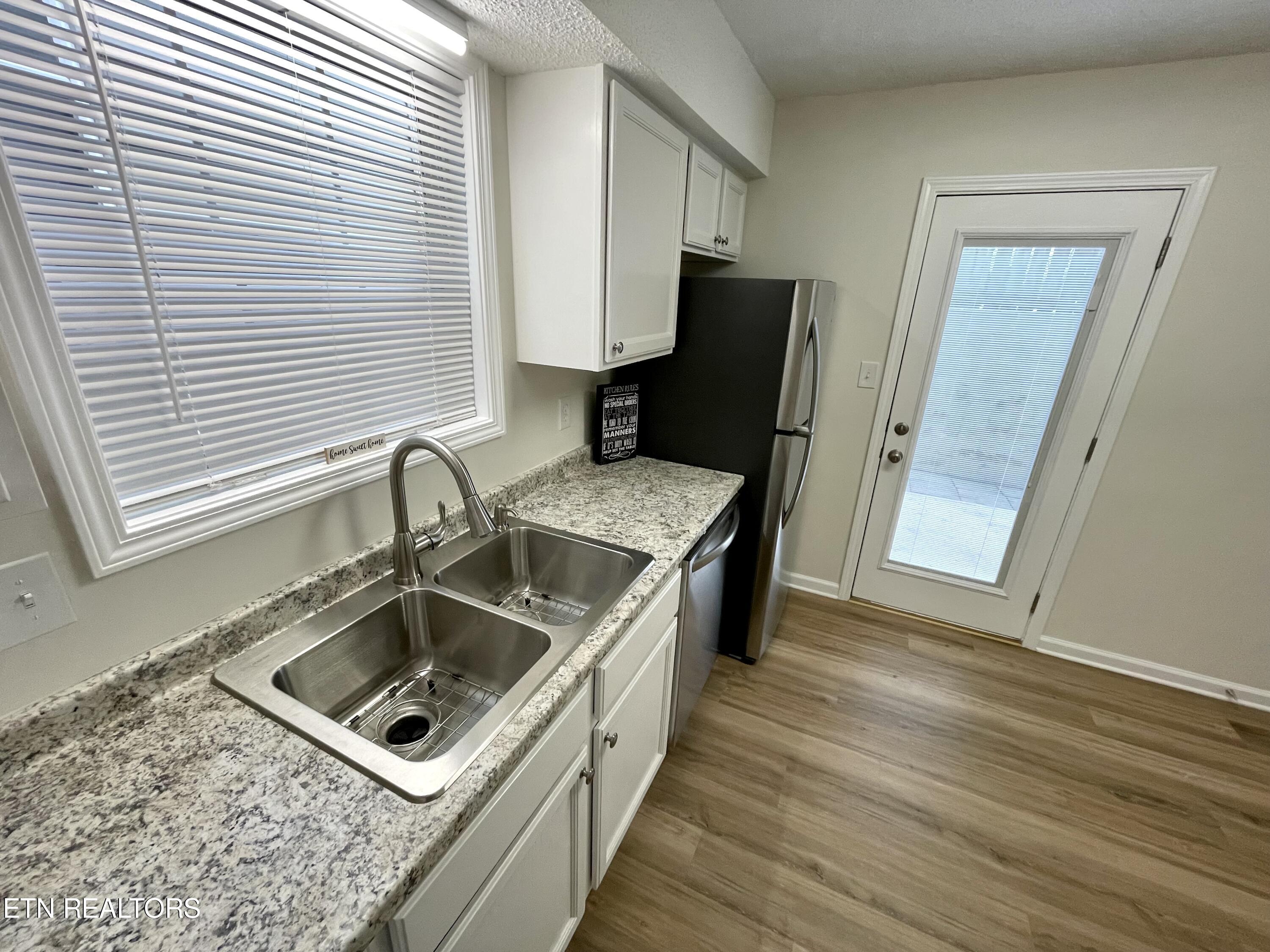 3212 Quiet Way Knoxville TN 37918