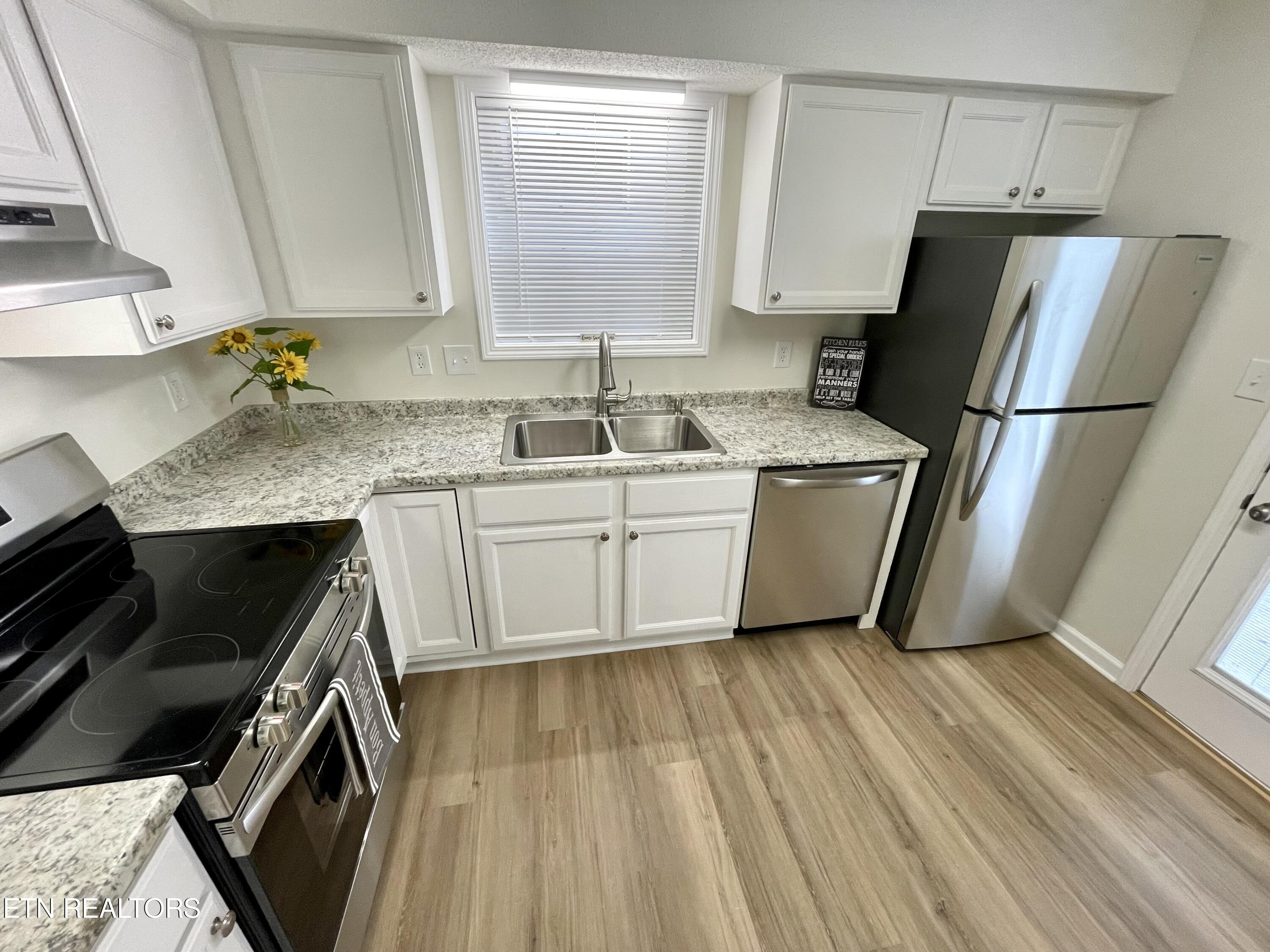 3212 Quiet Way Knoxville TN 37918