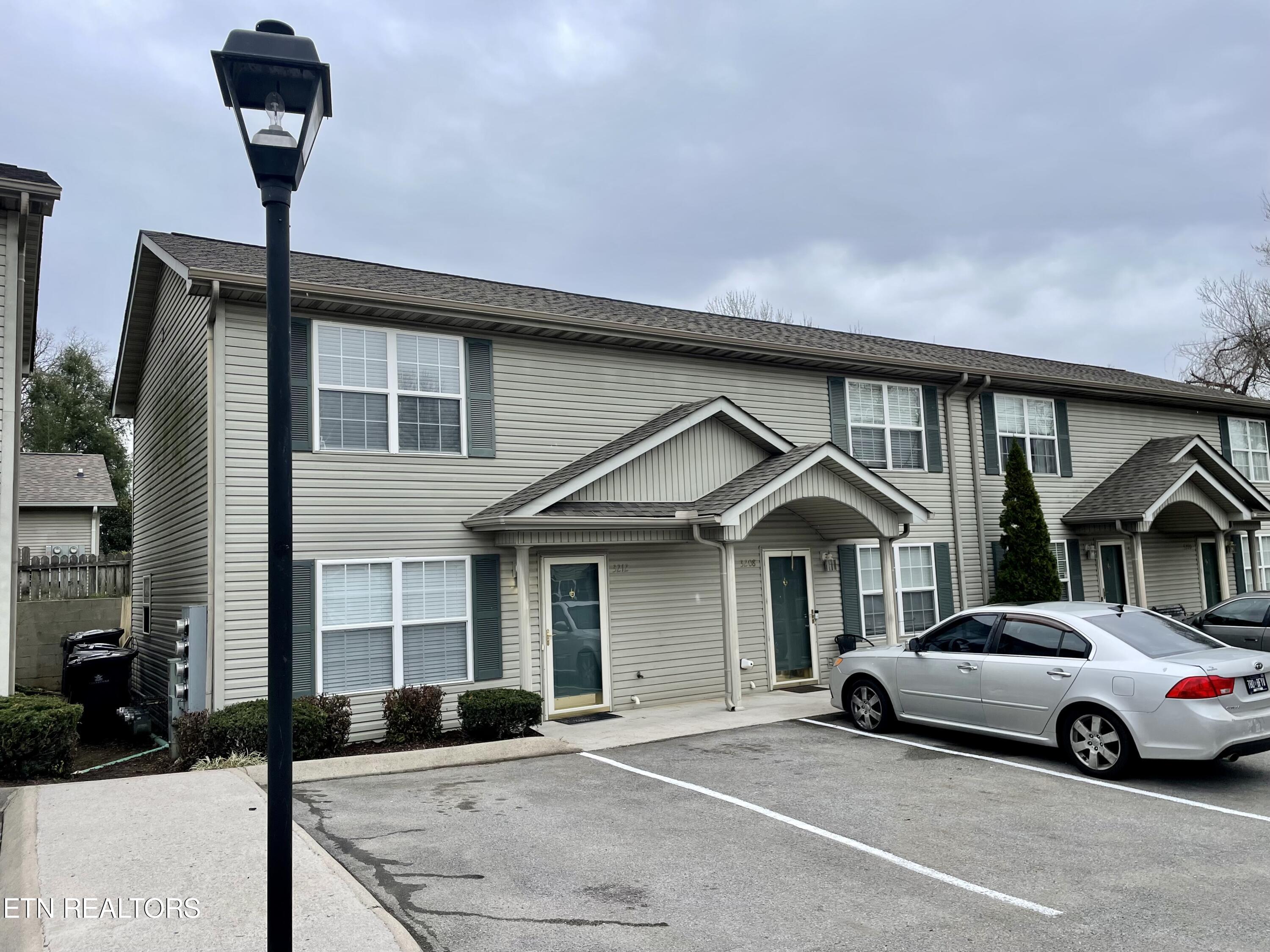 3212 Quiet Way Knoxville TN 37918