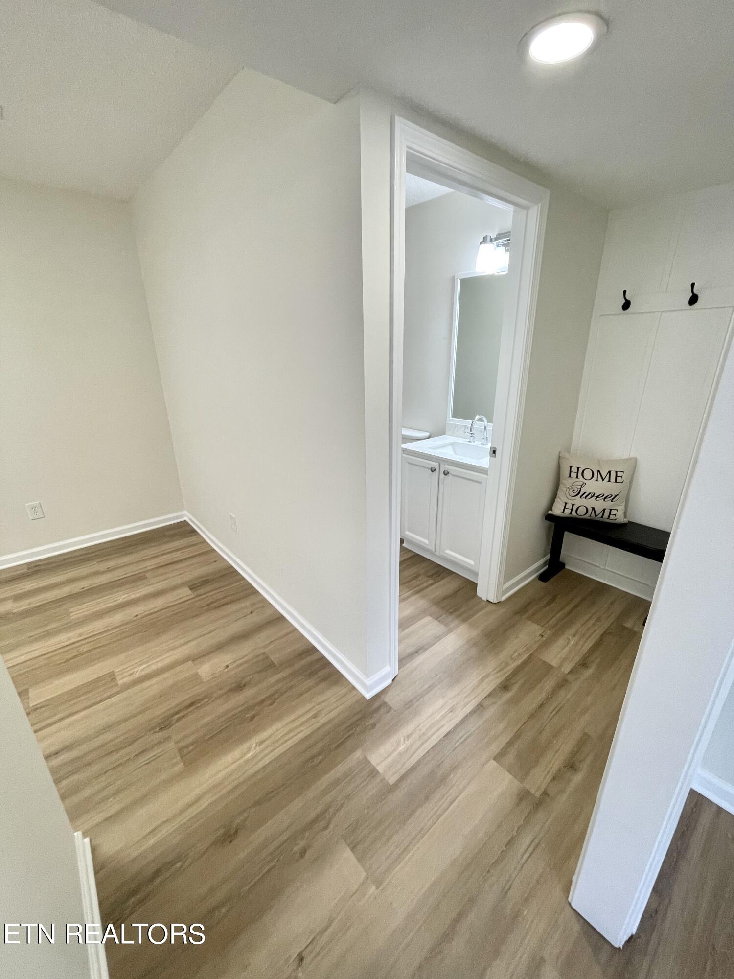 3212 Quiet Way Knoxville TN 37918