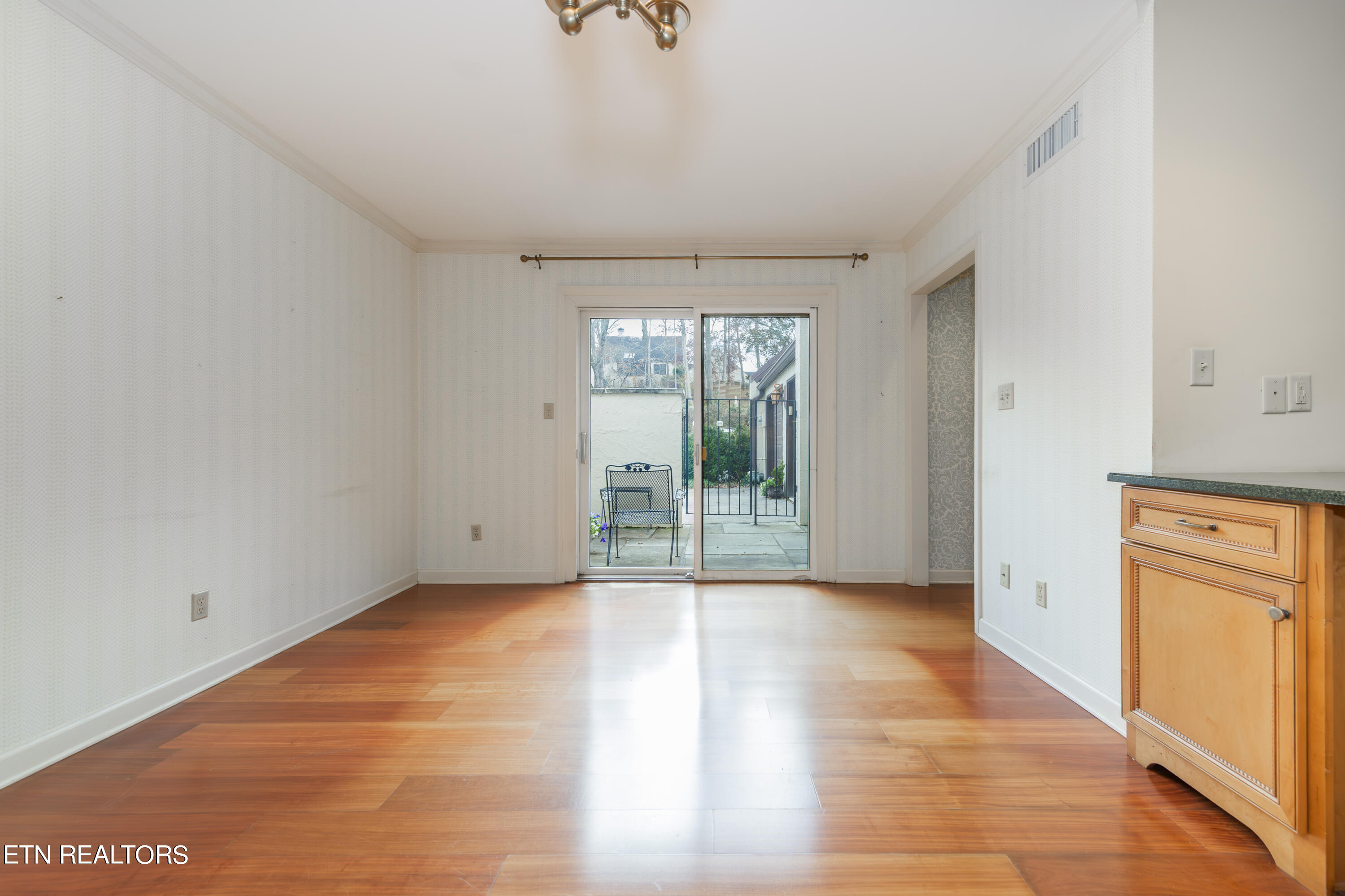 1124 Bordeaux Circle Knoxville TN 37919
