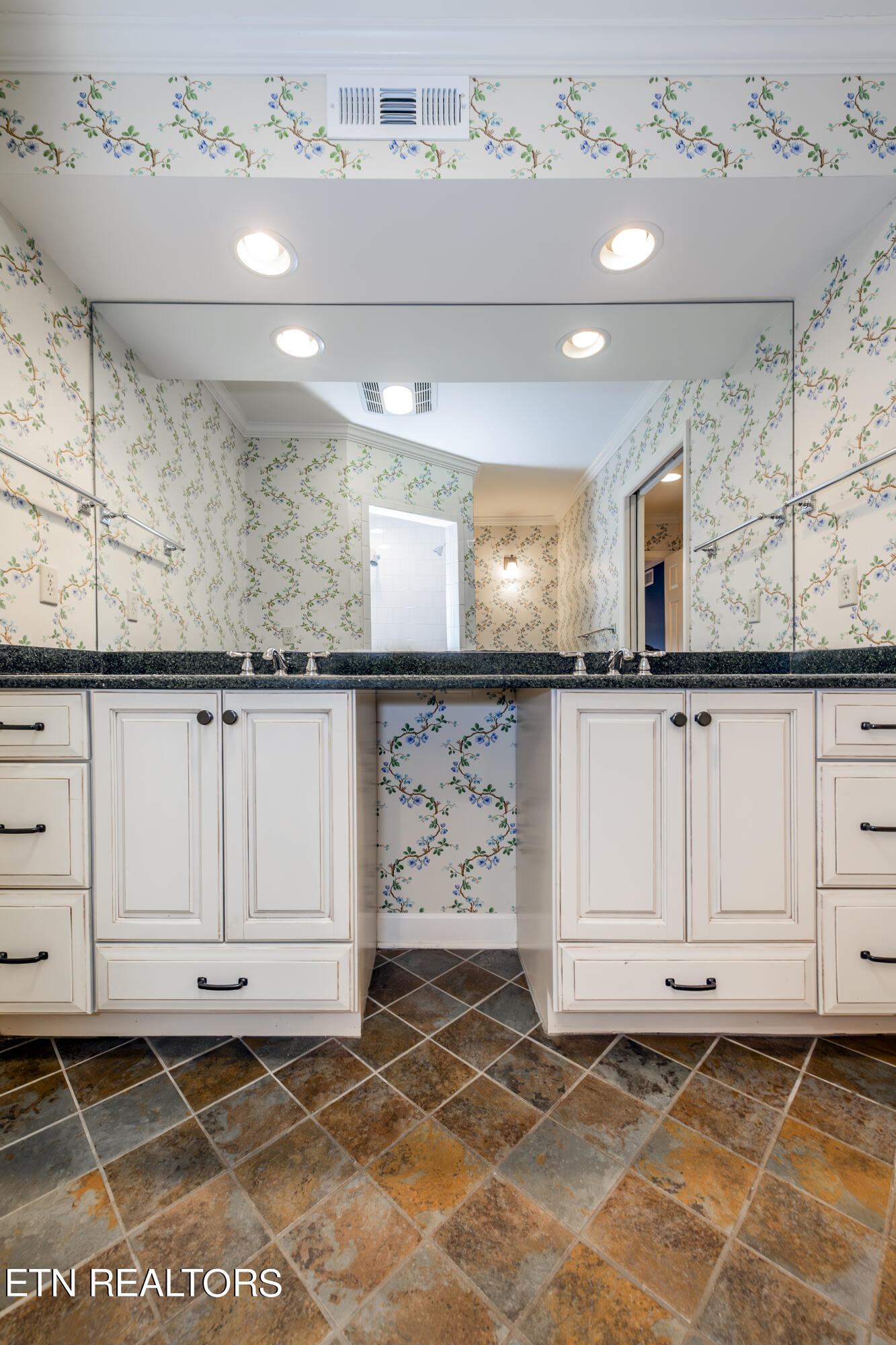 1124 Bordeaux Circle Knoxville TN 37919