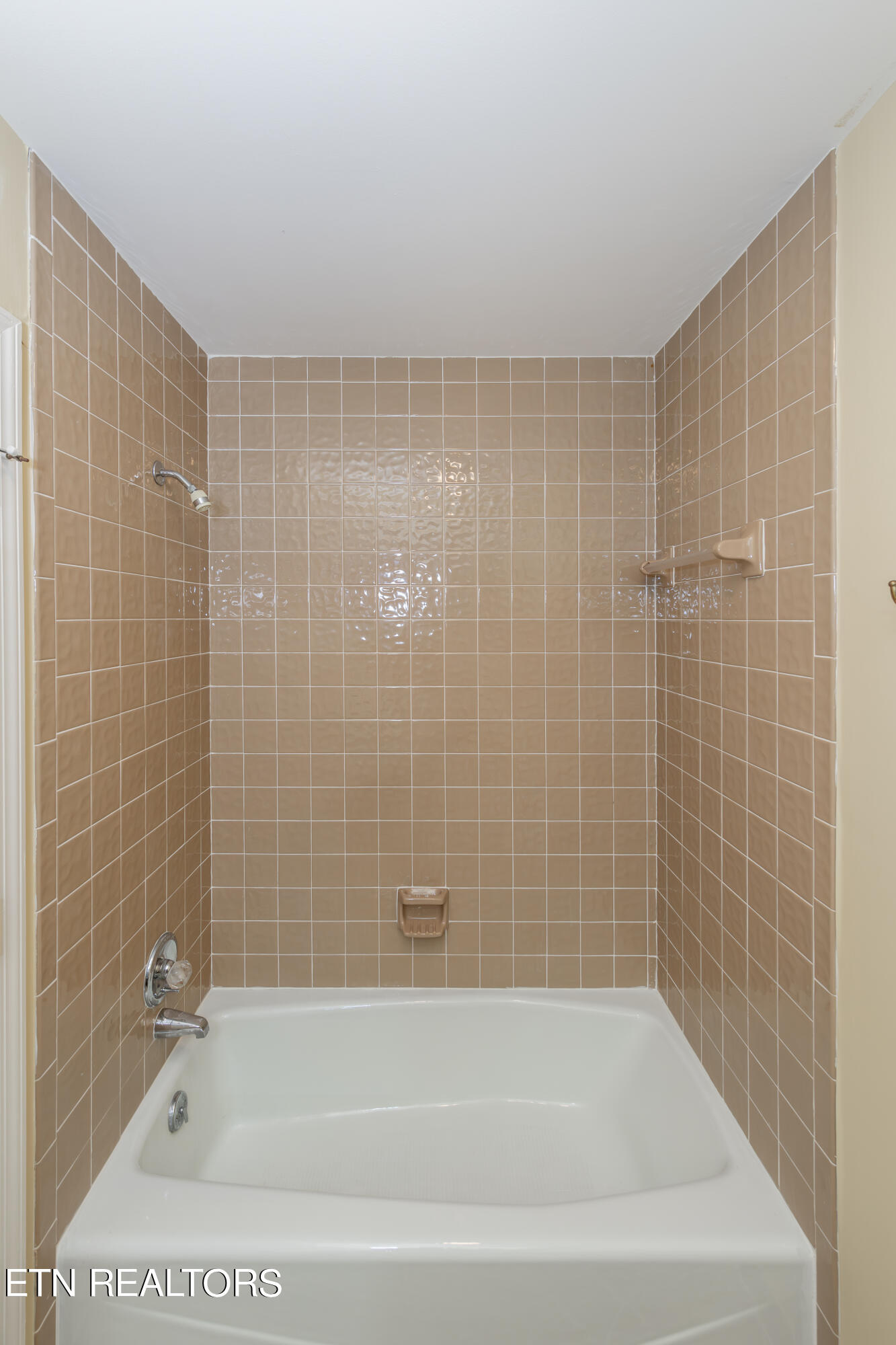 1124 Bordeaux Circle Knoxville TN 37919
