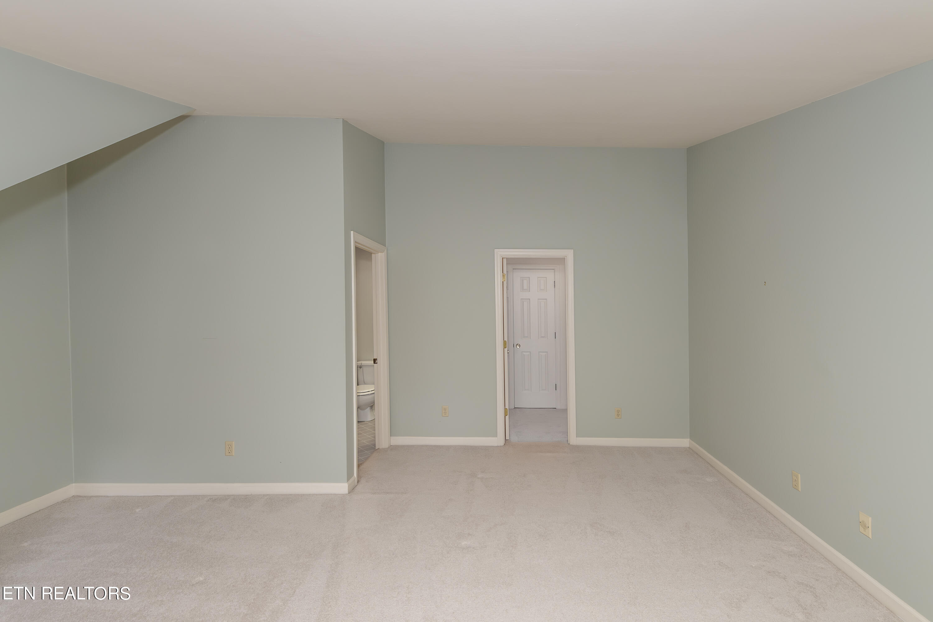 1124 Bordeaux Circle Knoxville TN 37919