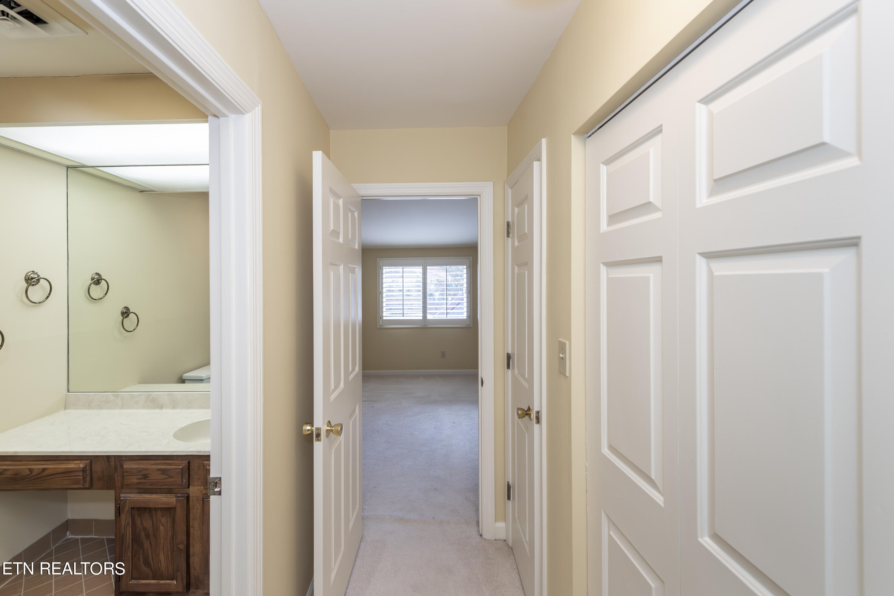 1124 Bordeaux Circle Knoxville TN 37919