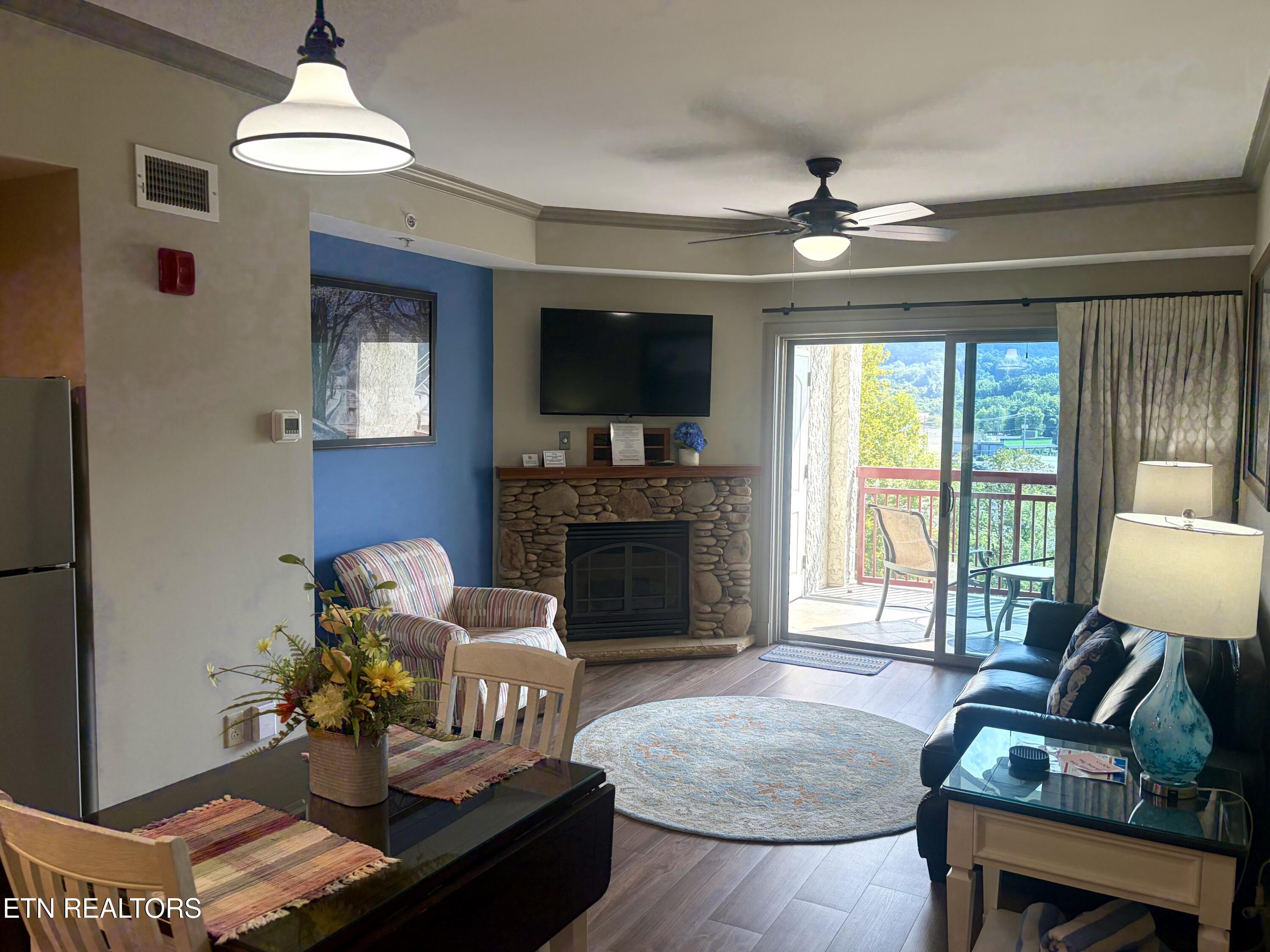 212 Dollywood Lane Pigeon Forge TN 37863