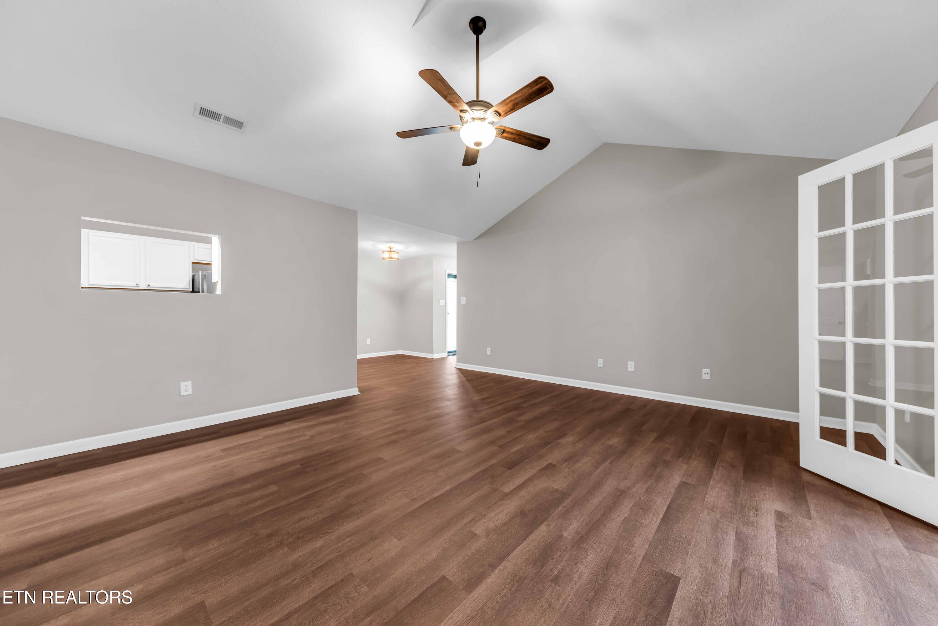 450 Executive Meadows Drive Lenoir City TN 37771