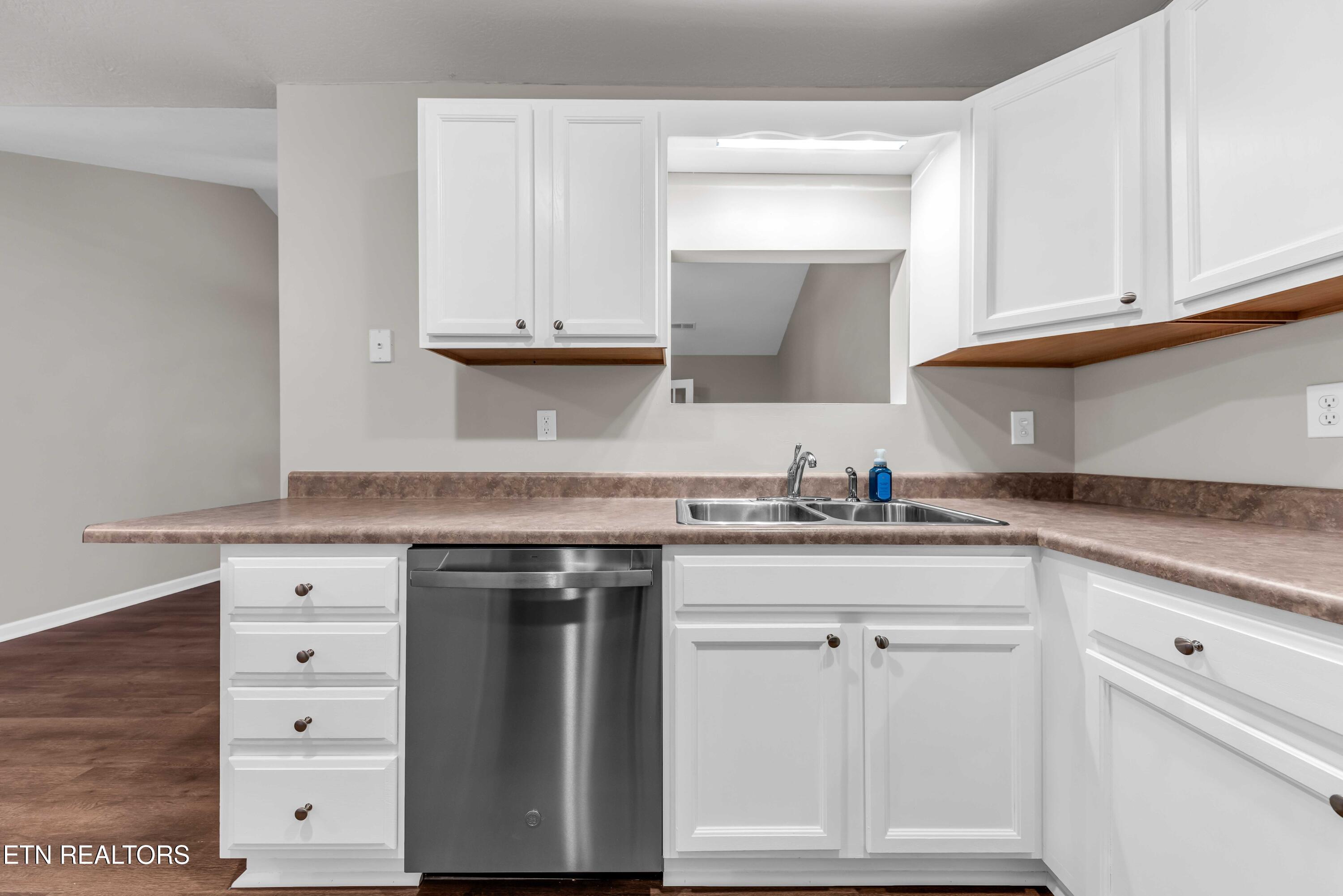 450 Executive Meadows Drive Lenoir City TN 37771