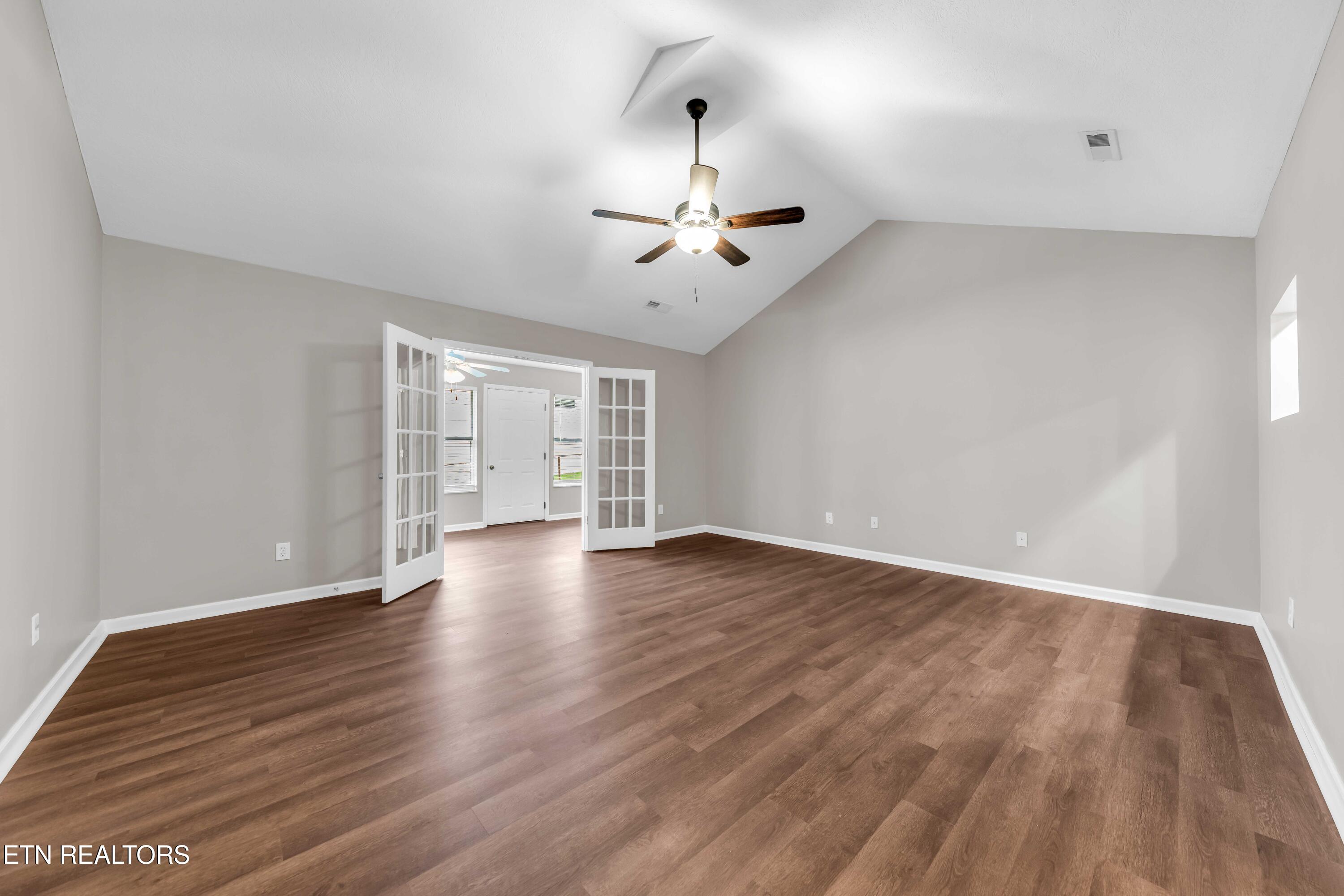 450 Executive Meadows Drive Lenoir City TN 37771