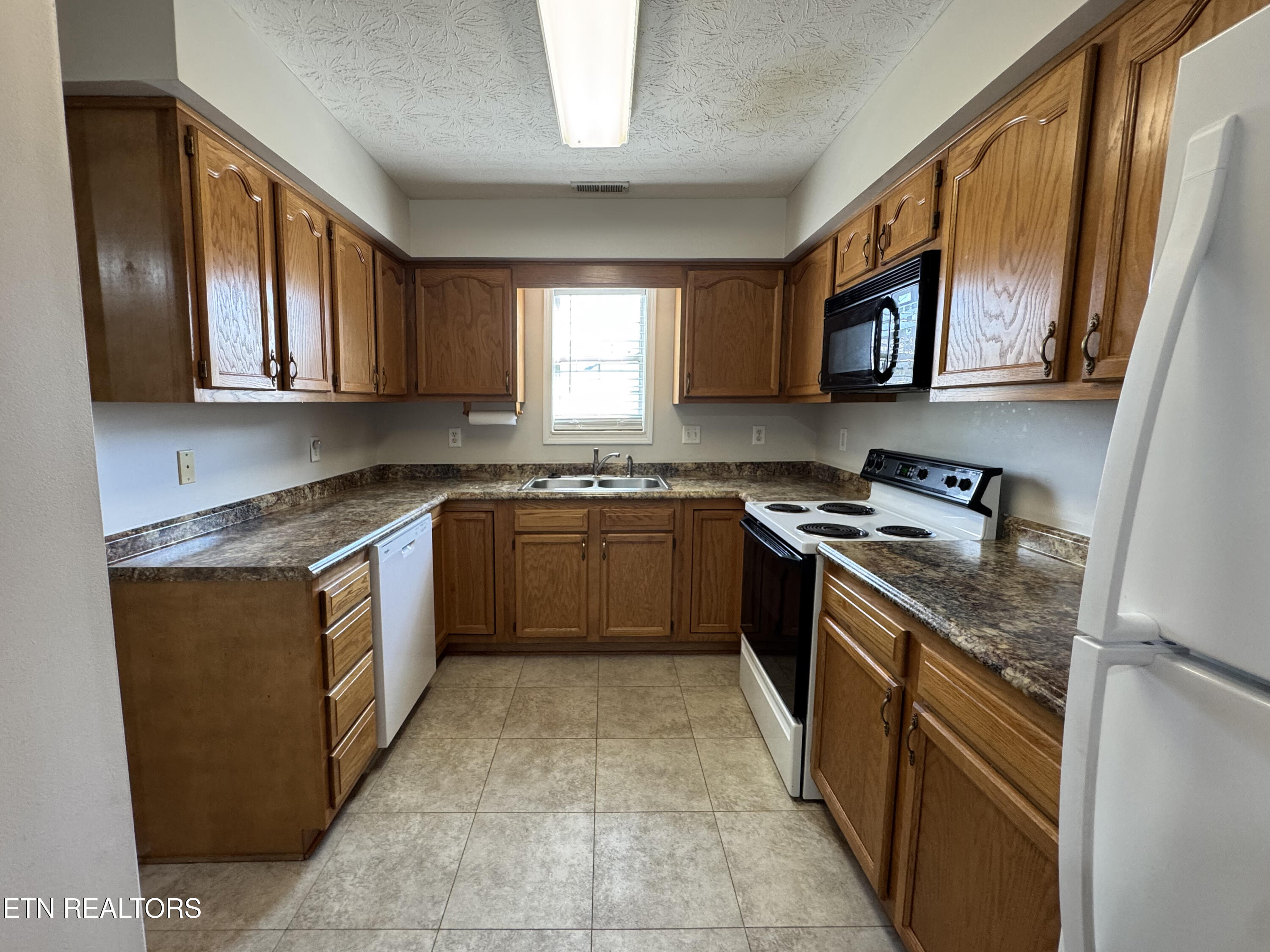 1028 Ashley Michelle Court Knoxville TN 37934