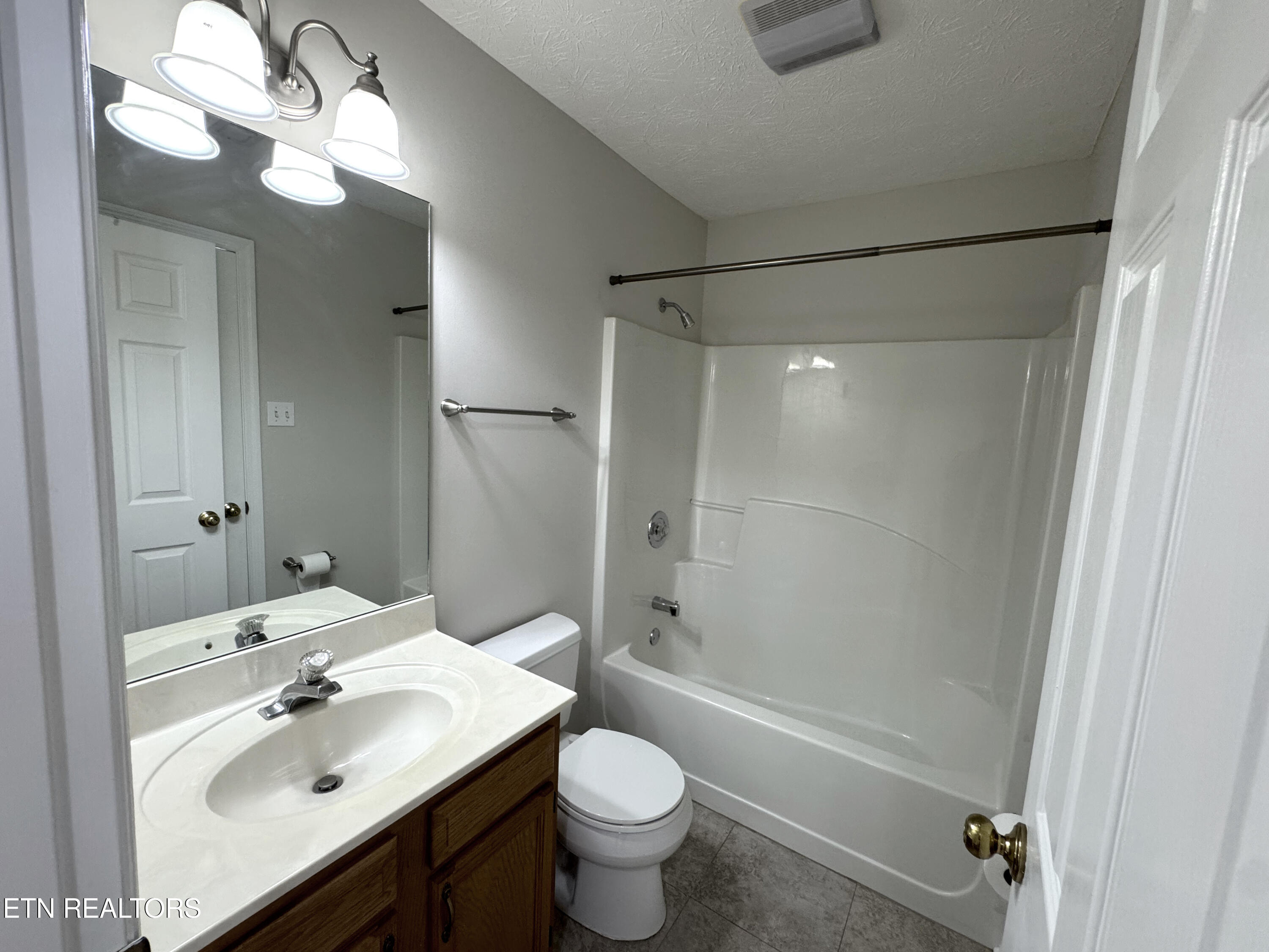 1028 Ashley Michelle Court Knoxville TN 37934