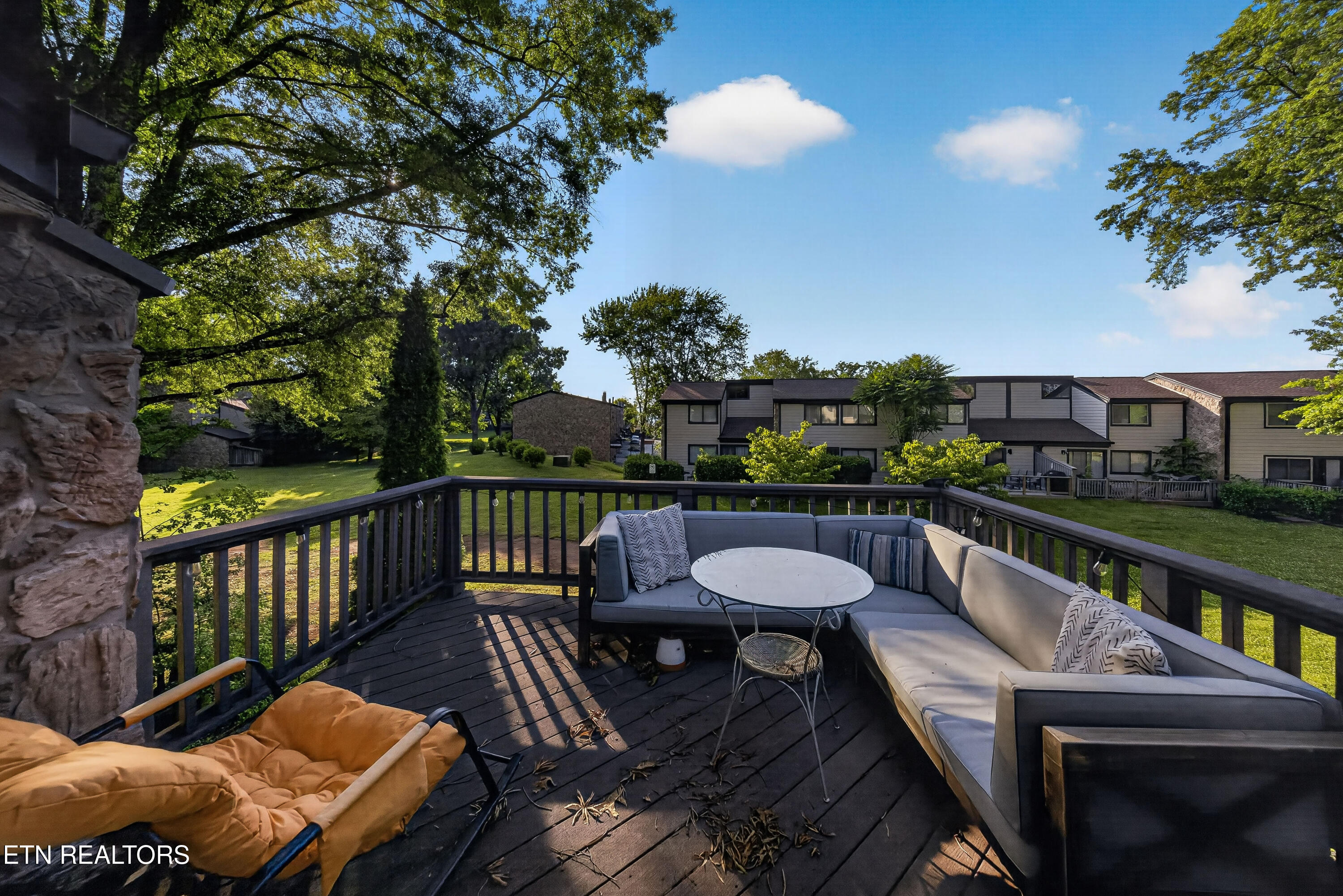 1976 Cherokee Bluff Drive Knoxville TN 37920
