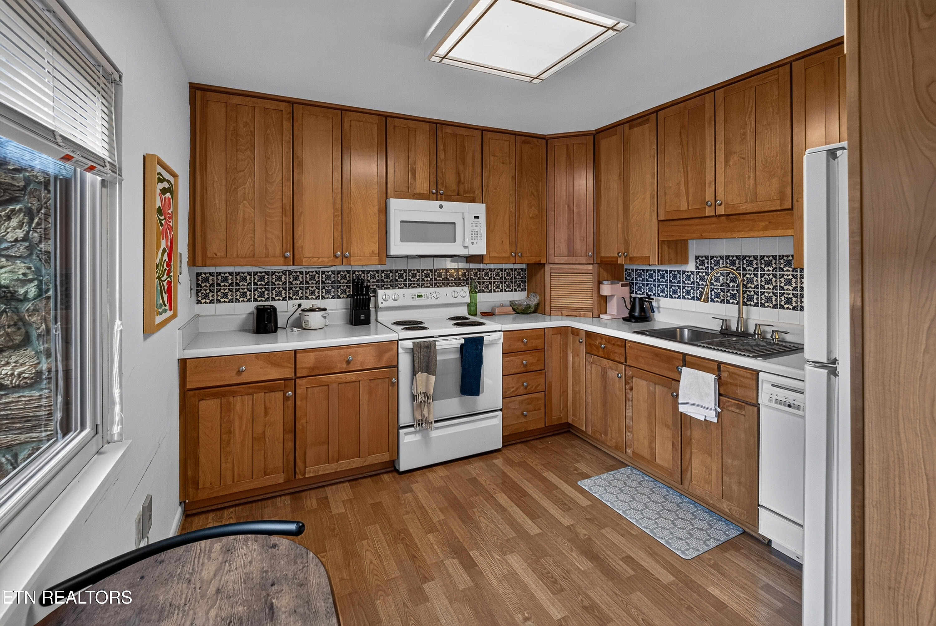 1976 Cherokee Bluff Drive Knoxville TN 37920