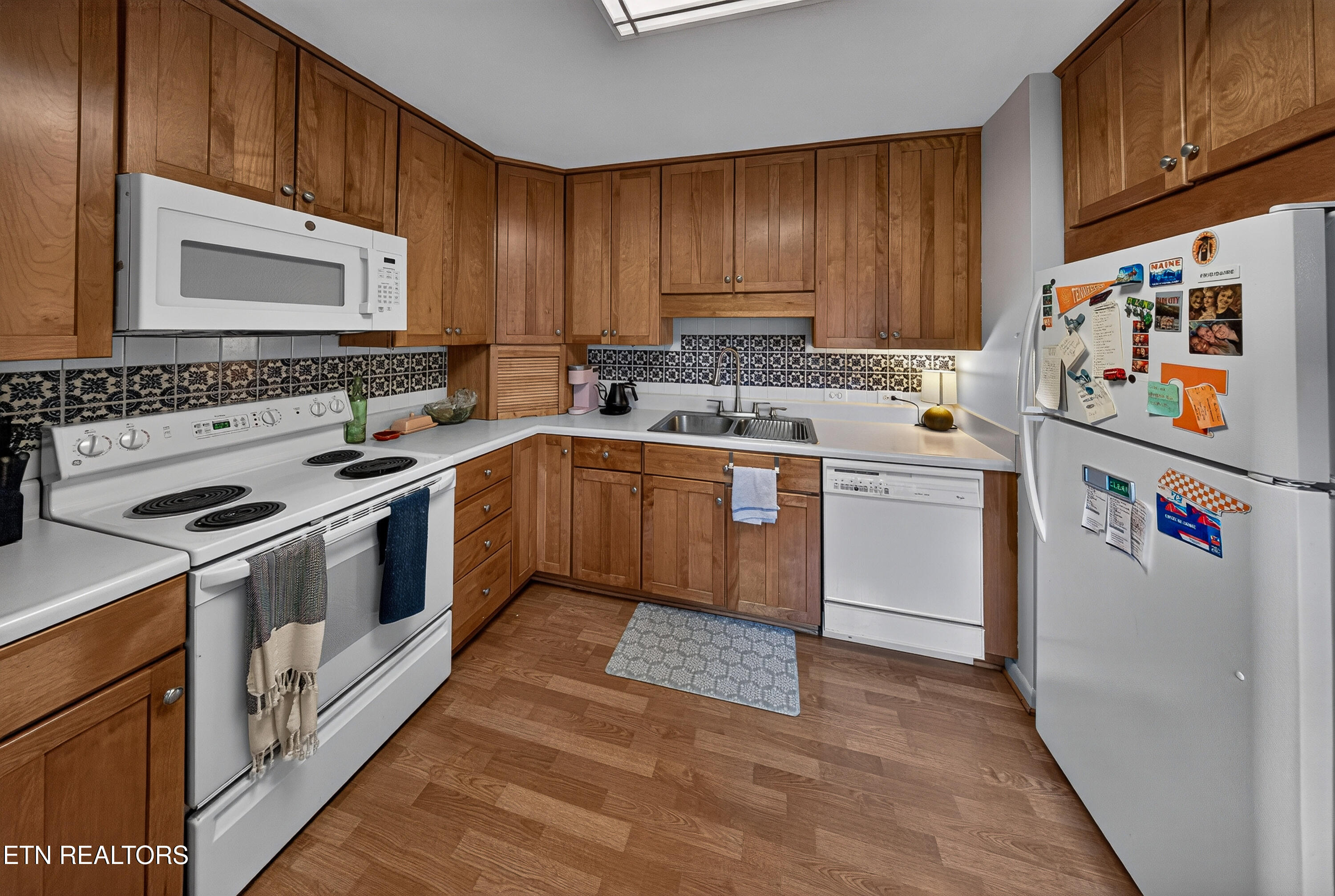 1976 Cherokee Bluff Drive Knoxville TN 37920