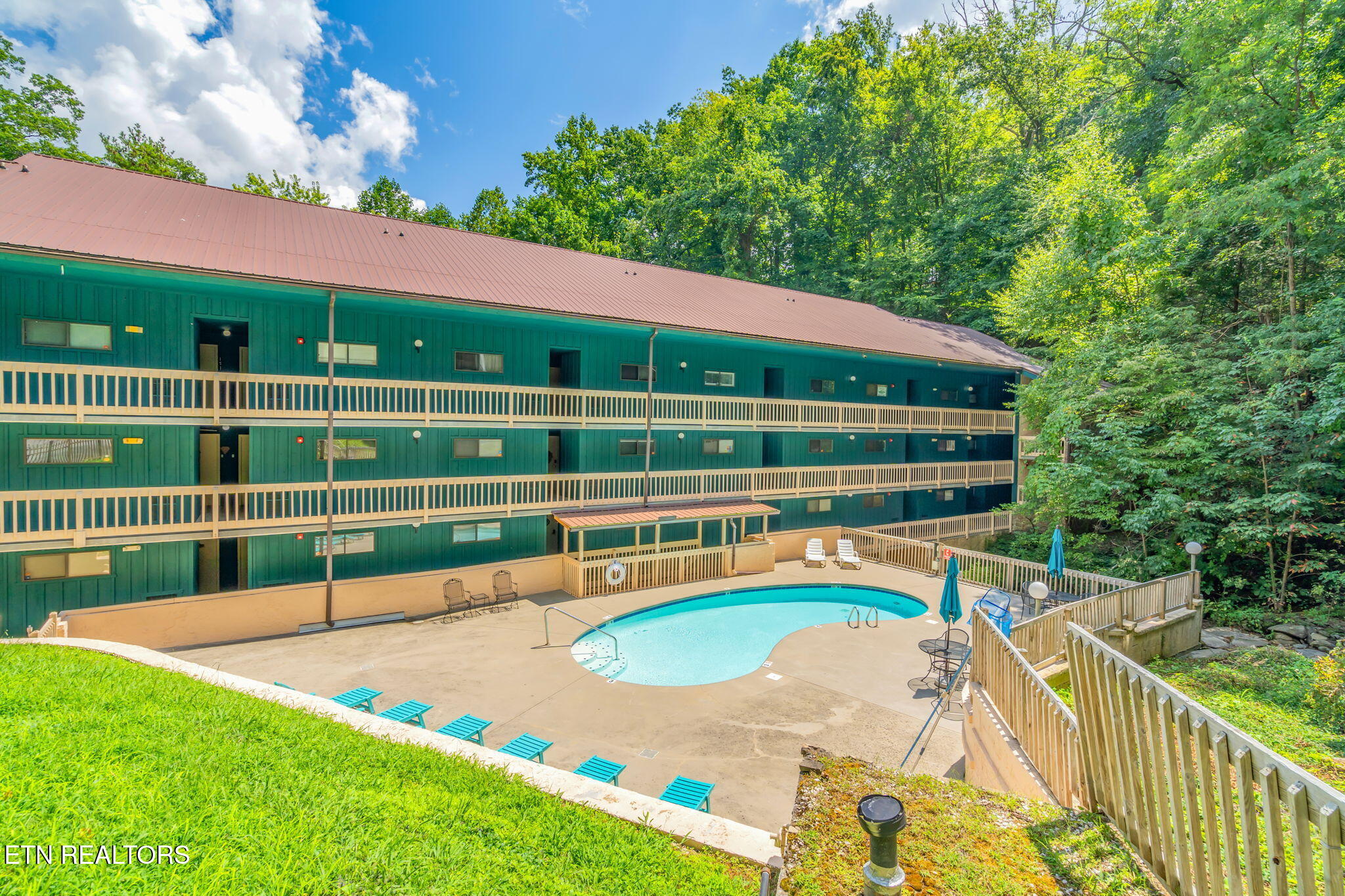 1435 Wiley Oakley Drive Gatlinburg TN 37738