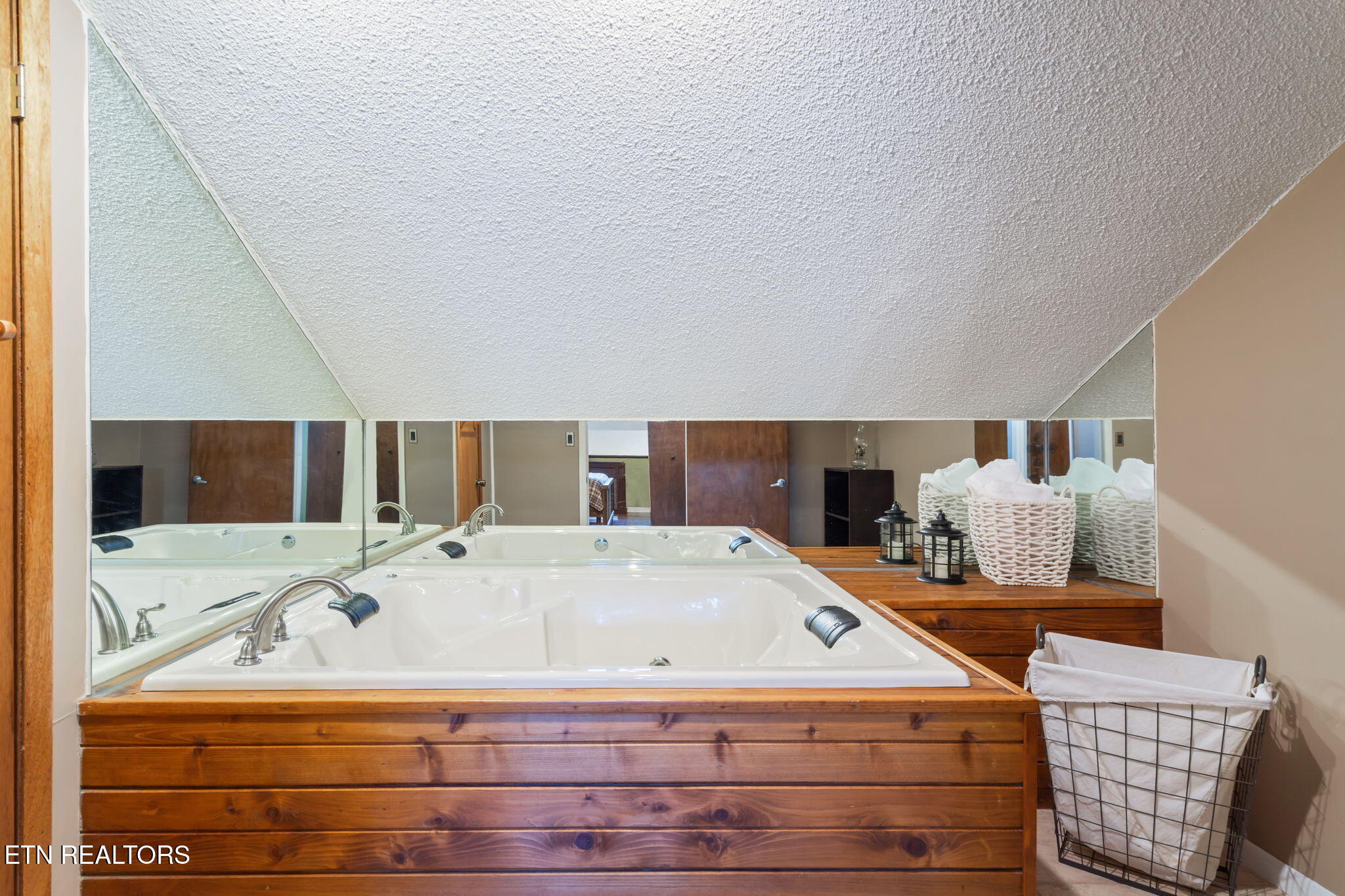 1435 Wiley Oakley Drive Gatlinburg TN 37738