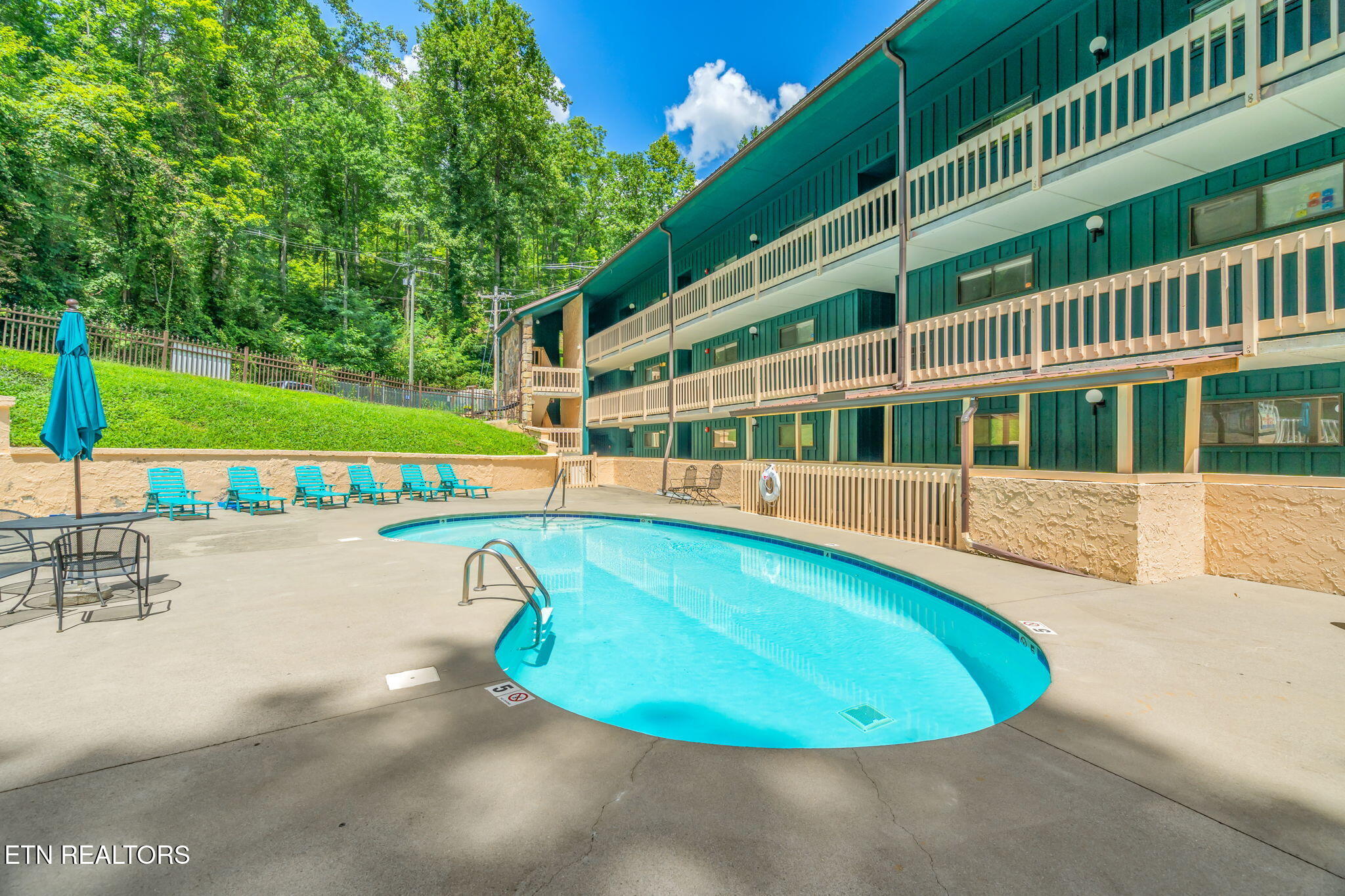 1435 Wiley Oakley Drive Gatlinburg TN 37738